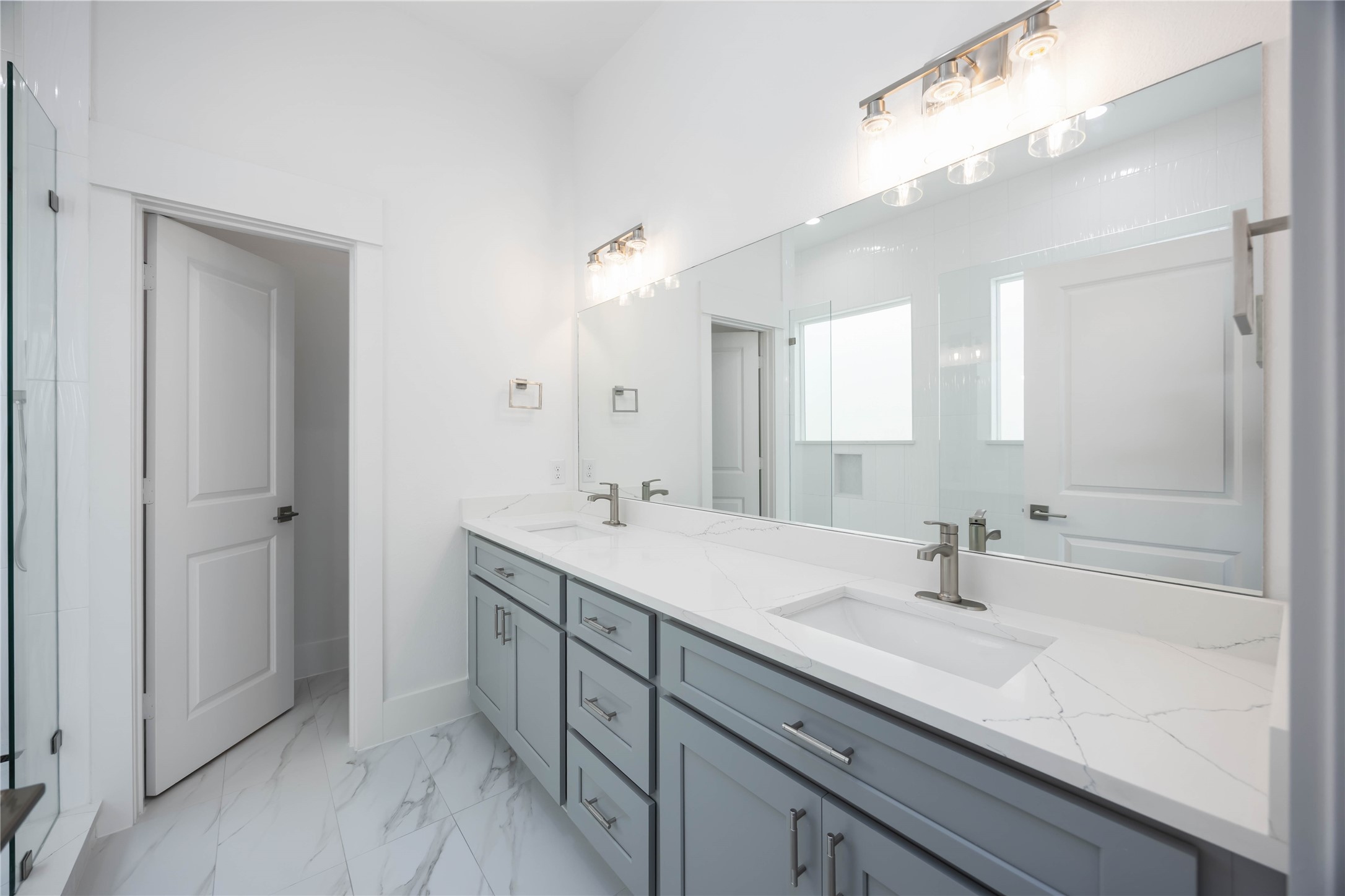 1947 Knoll Square Drive, Houston, TX 77080