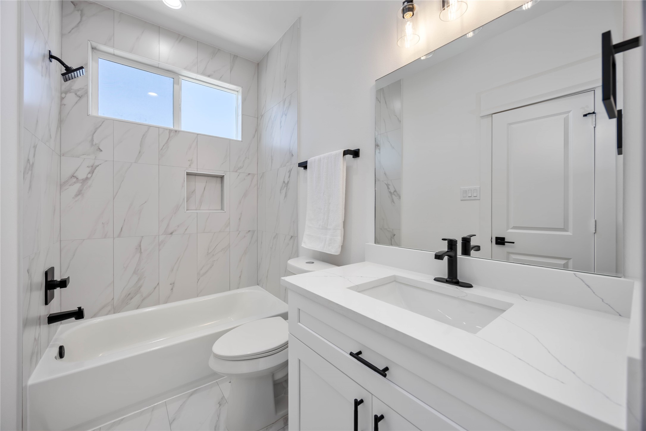 1947 Knoll Square Drive, Houston, TX 77080