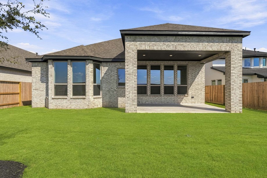 Spacious & Green
