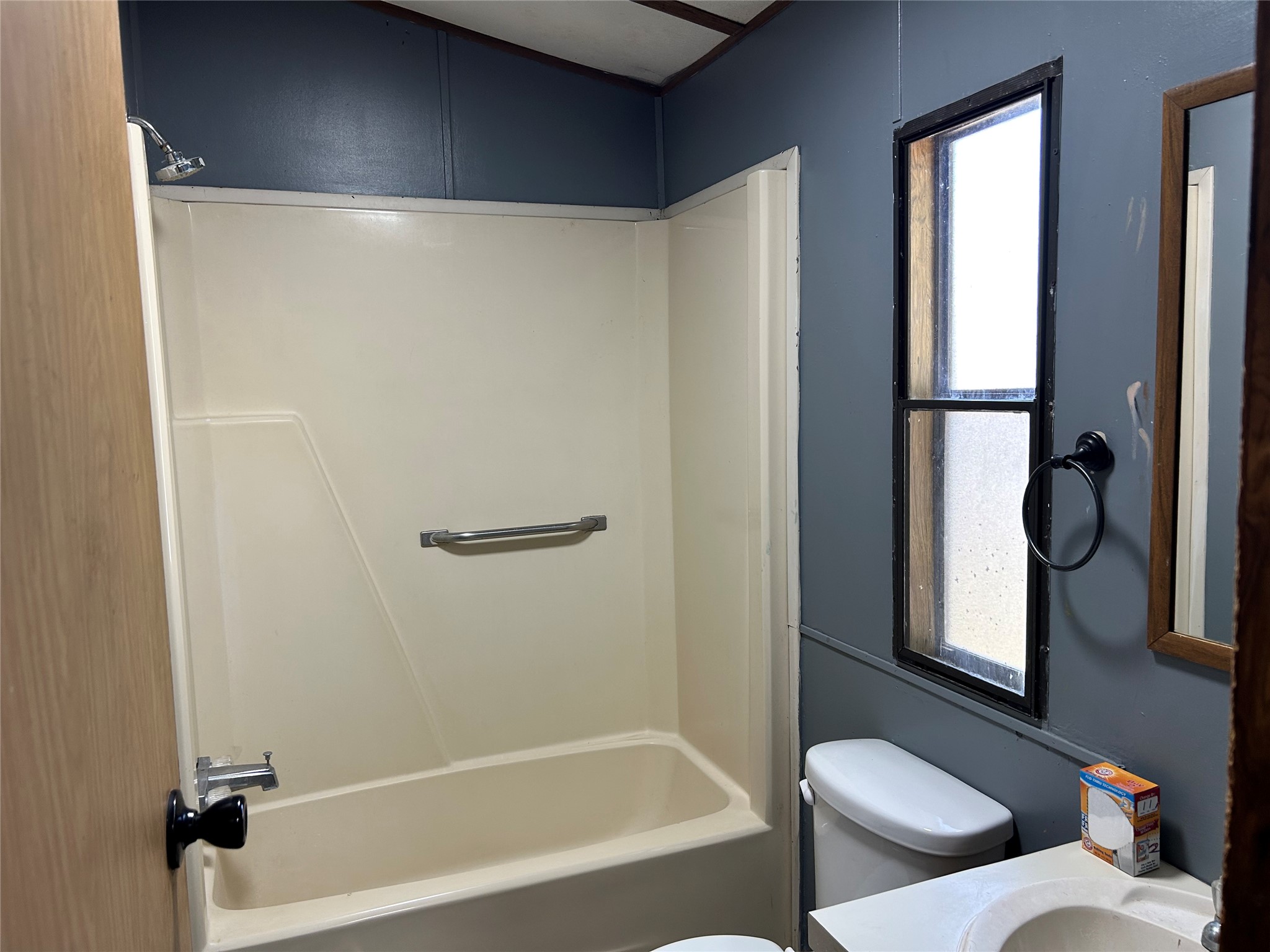 403 W Worsham Street, Willis, TX 77378