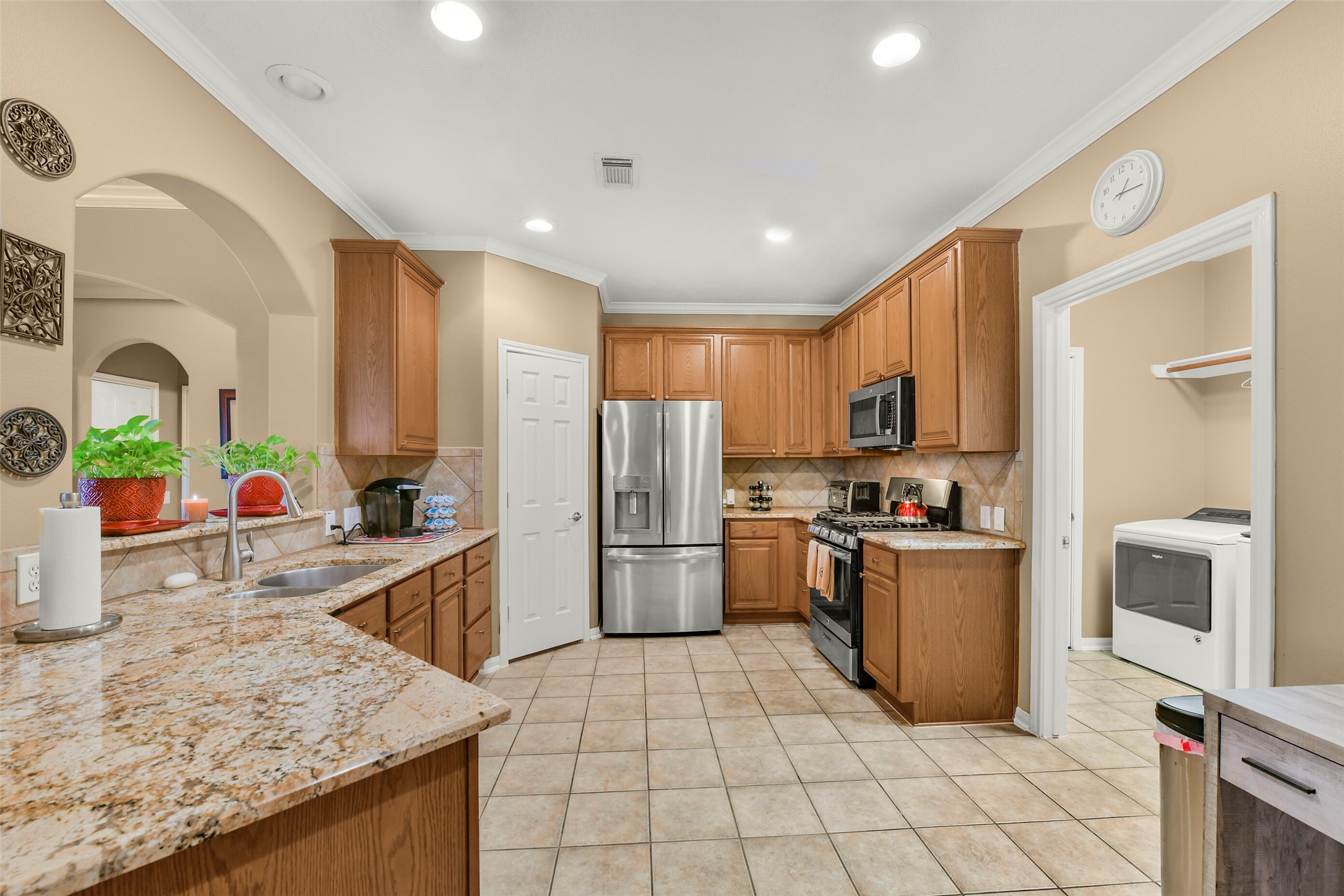 2310 Messina Drive, Pearland, TX 77581