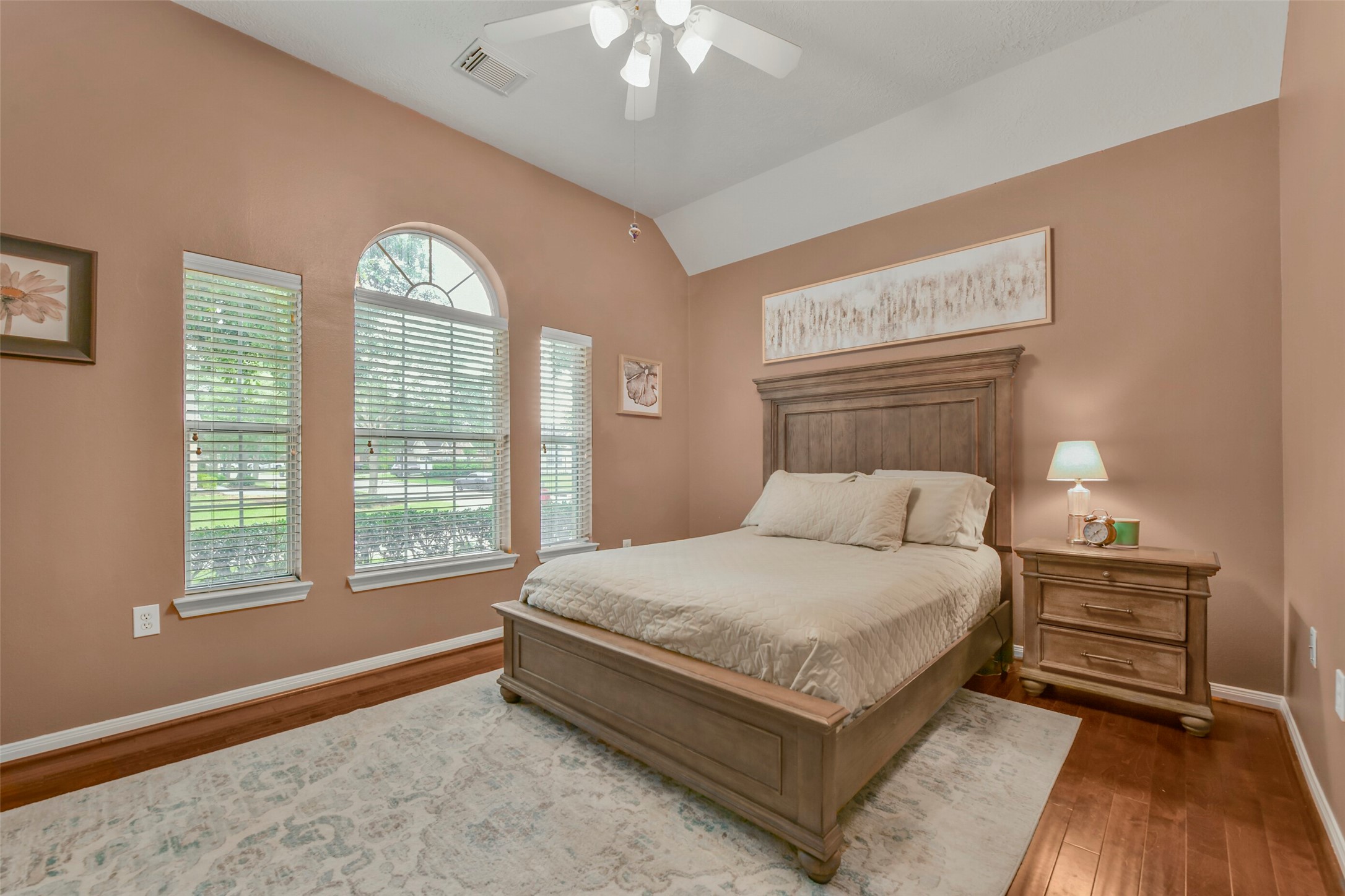 2310 Messina Drive, Pearland, TX 77581