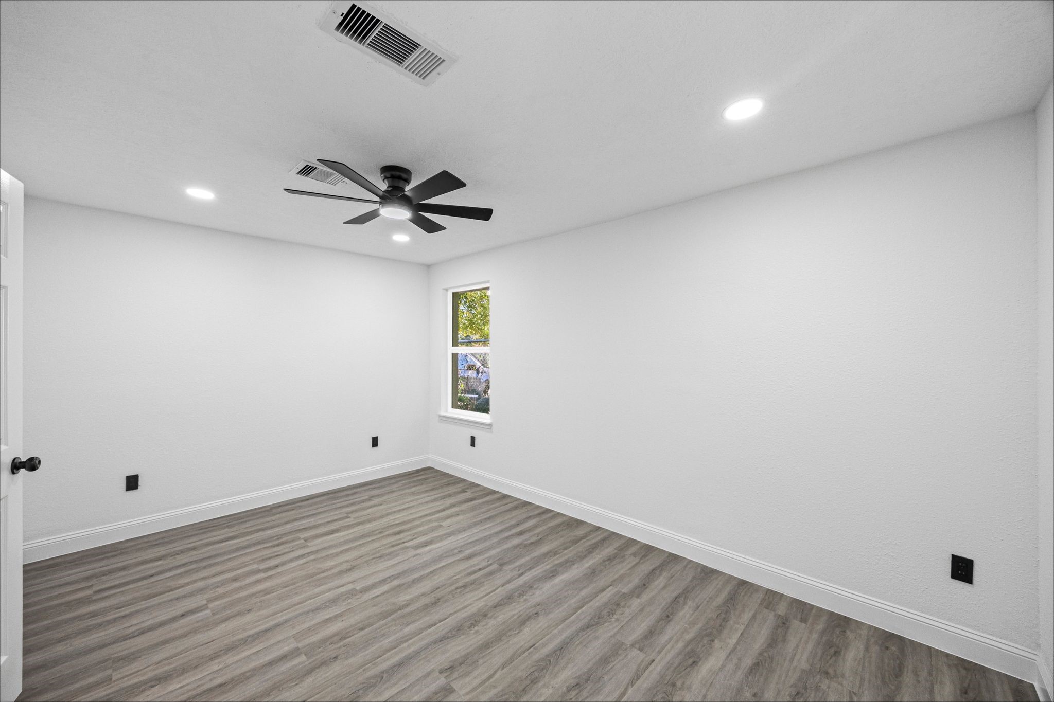 4th bedroom
