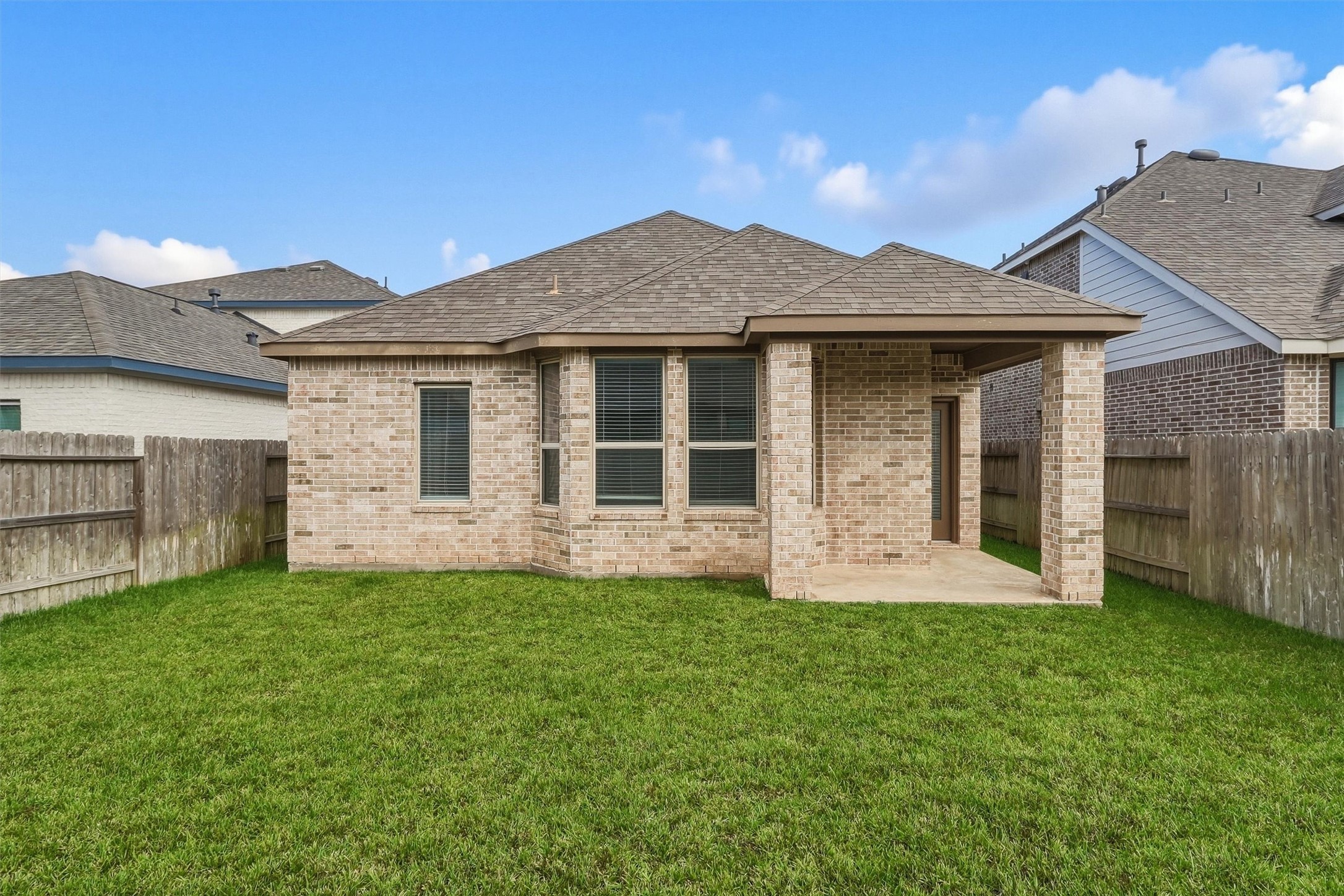 13109 Blue Flora Drive, Texas City, TX 77568