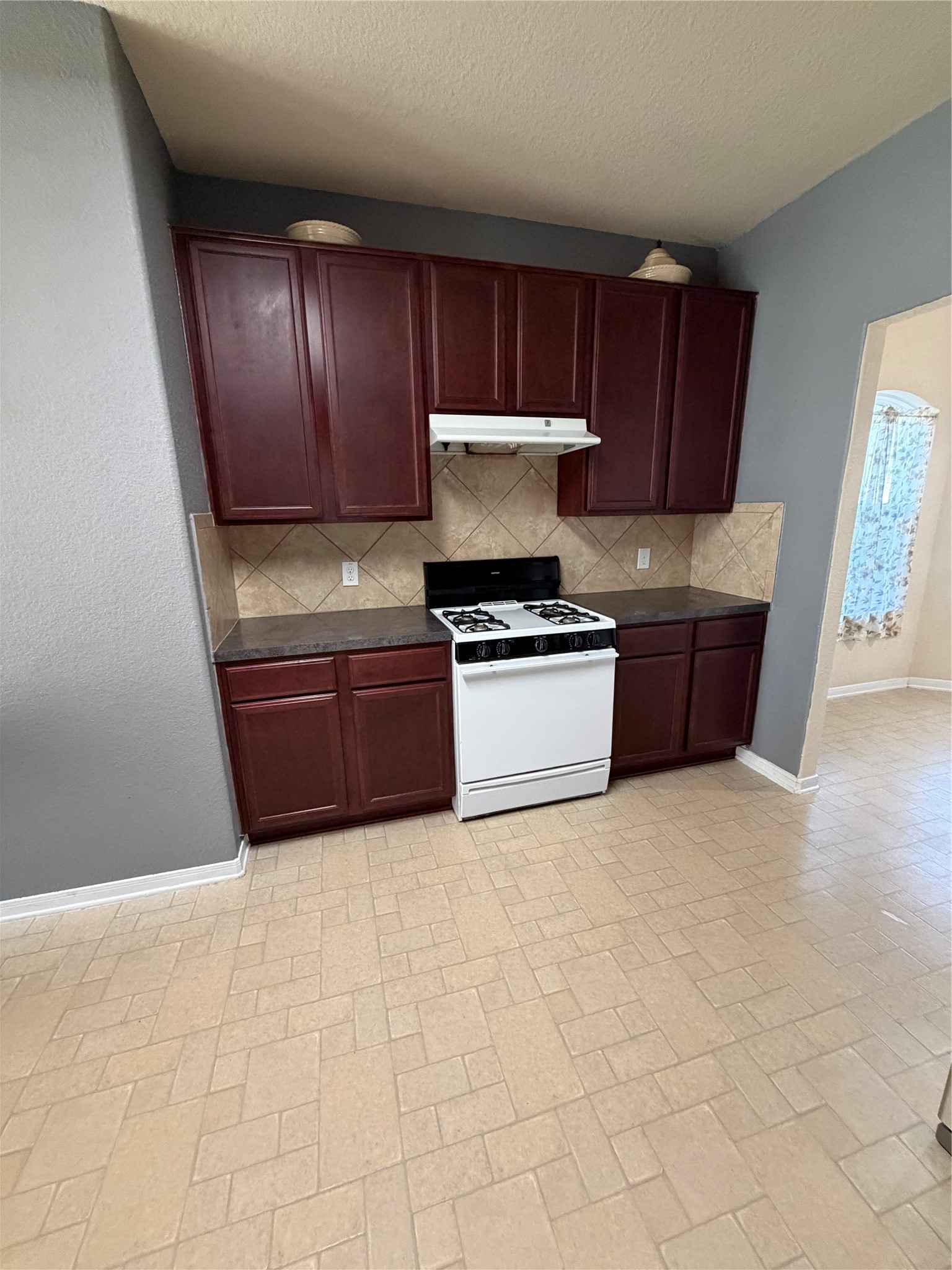 19027 Taverns Crossing Lane, Houston, TX 77084 19027 Taverns Crossing Lane, Houston, TX 77084