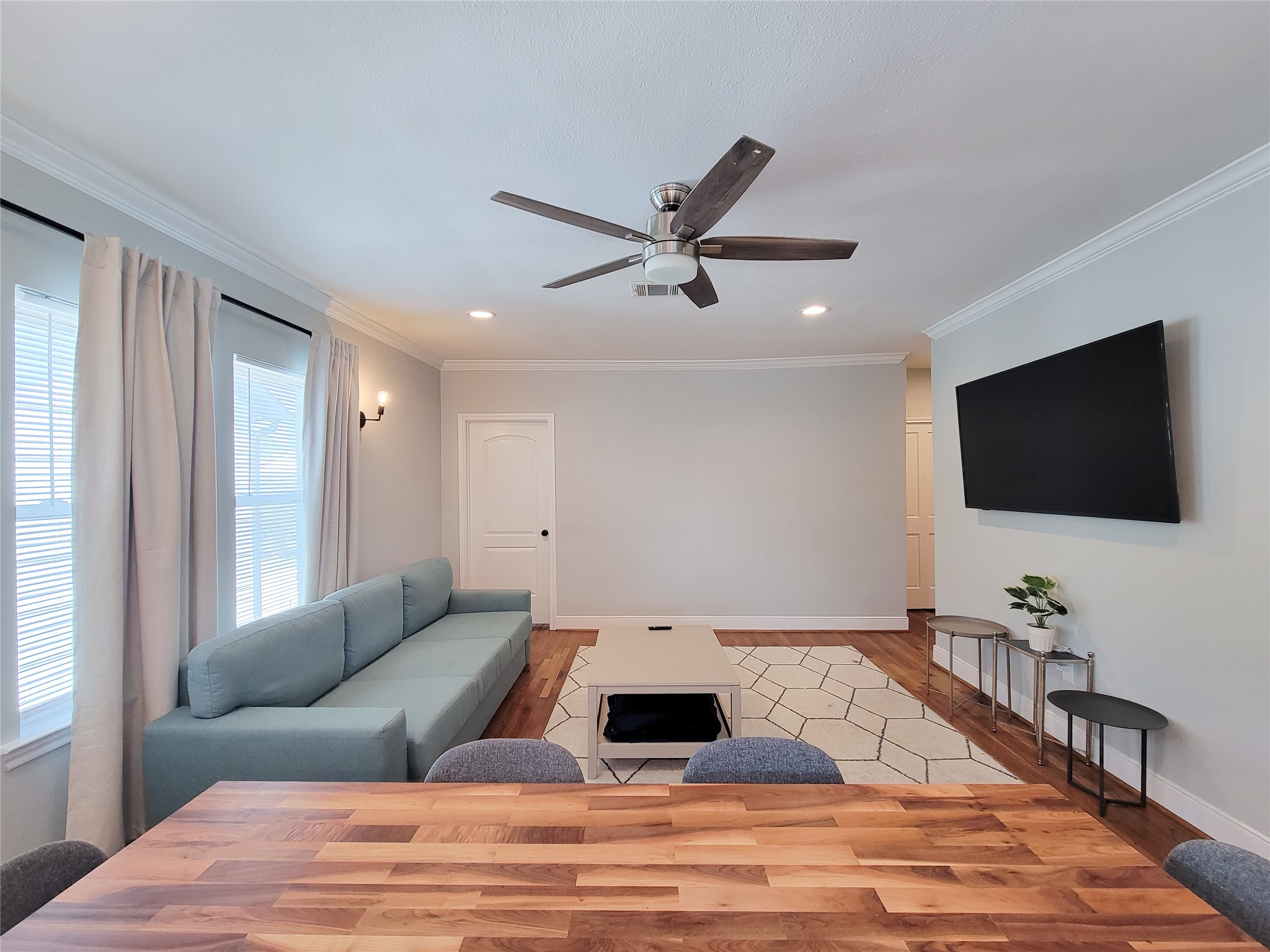 2410 Truxillo Street, #B, Houston, TX 77004