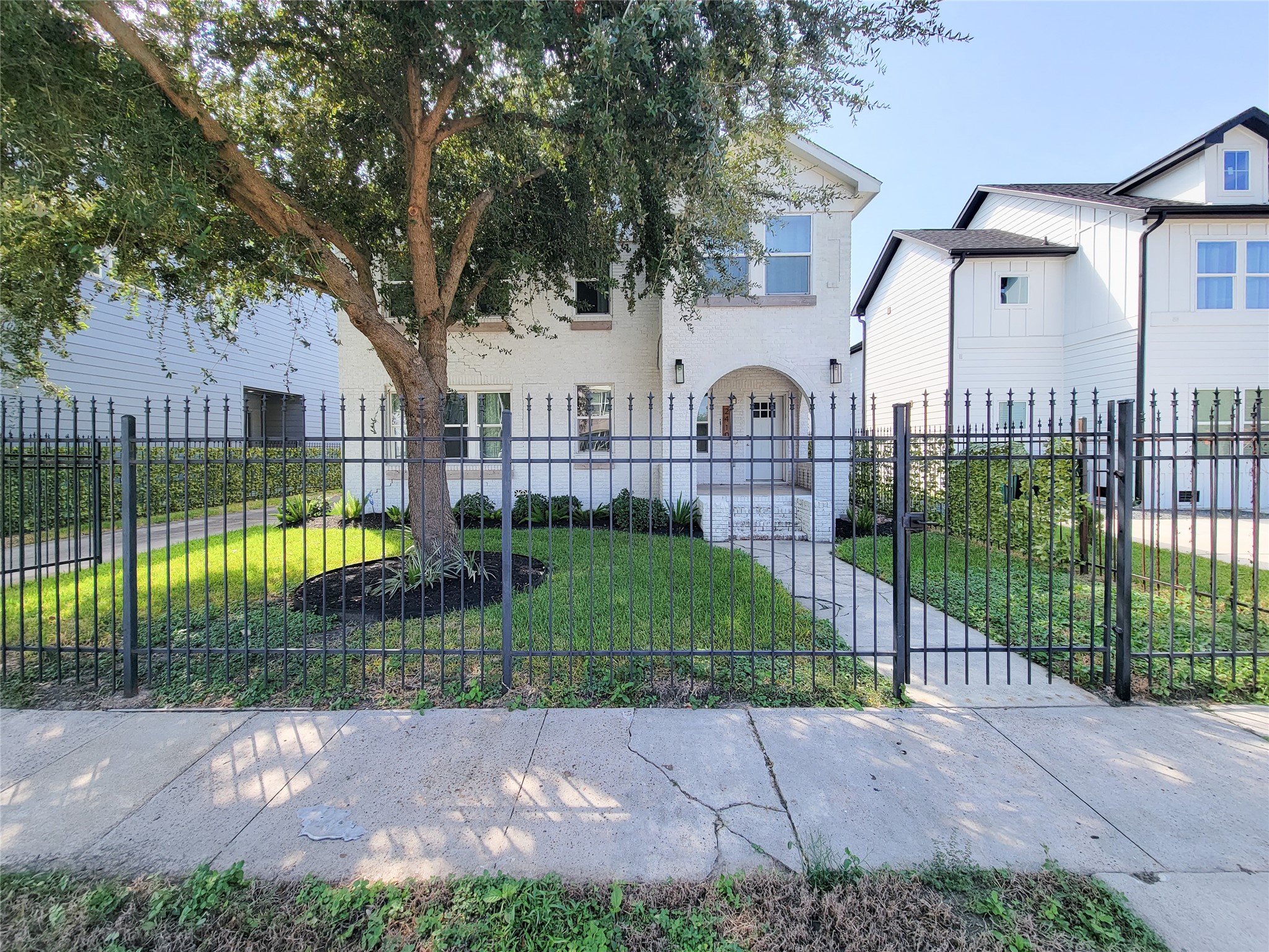 2410 Truxillo Street, #B, Houston, TX 77004