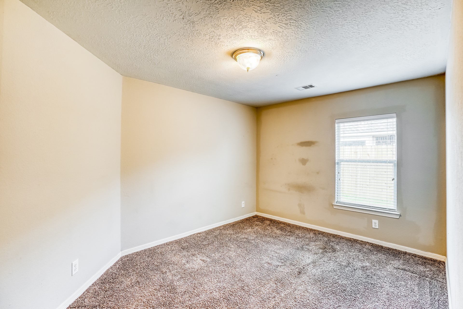 856 Grassy Knoll Trail, La Marque, TX 77568