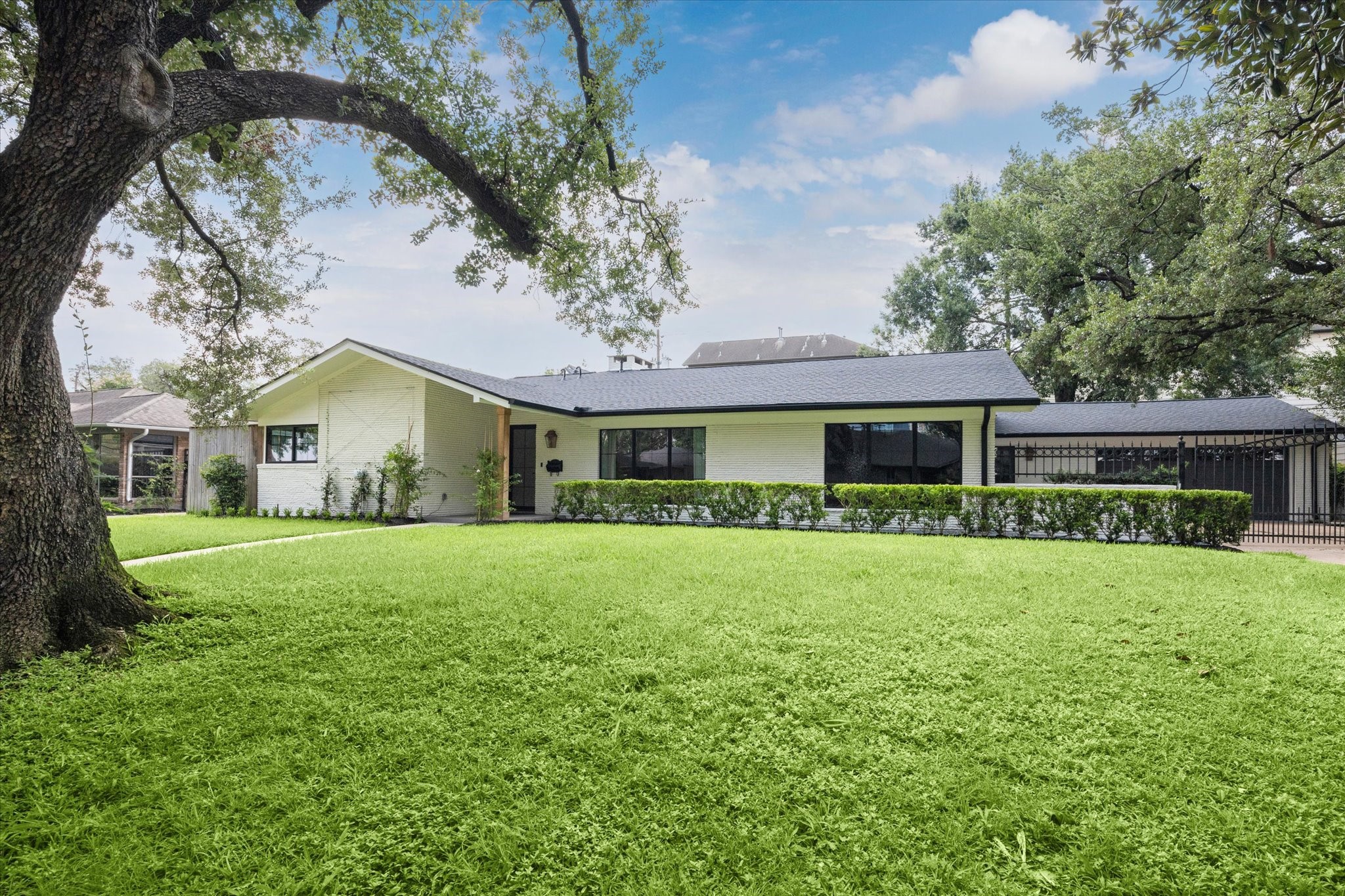 4719 Ivanhoe Street, Houston, TX 77027