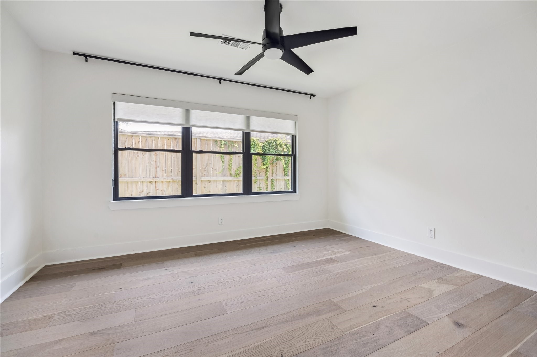 4719 Ivanhoe Street, Houston, TX 77027