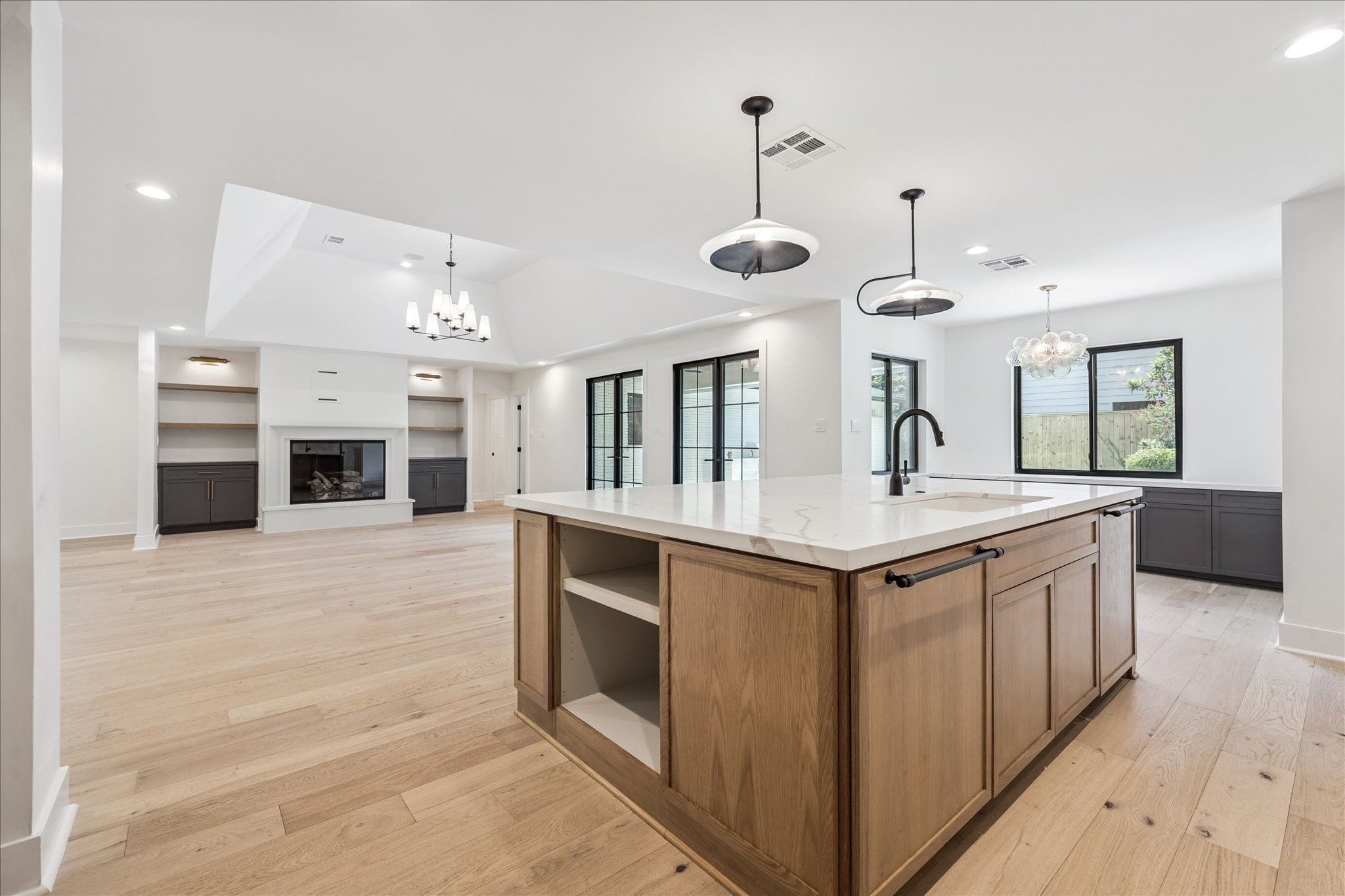 4719 Ivanhoe Street, Houston, TX 77027