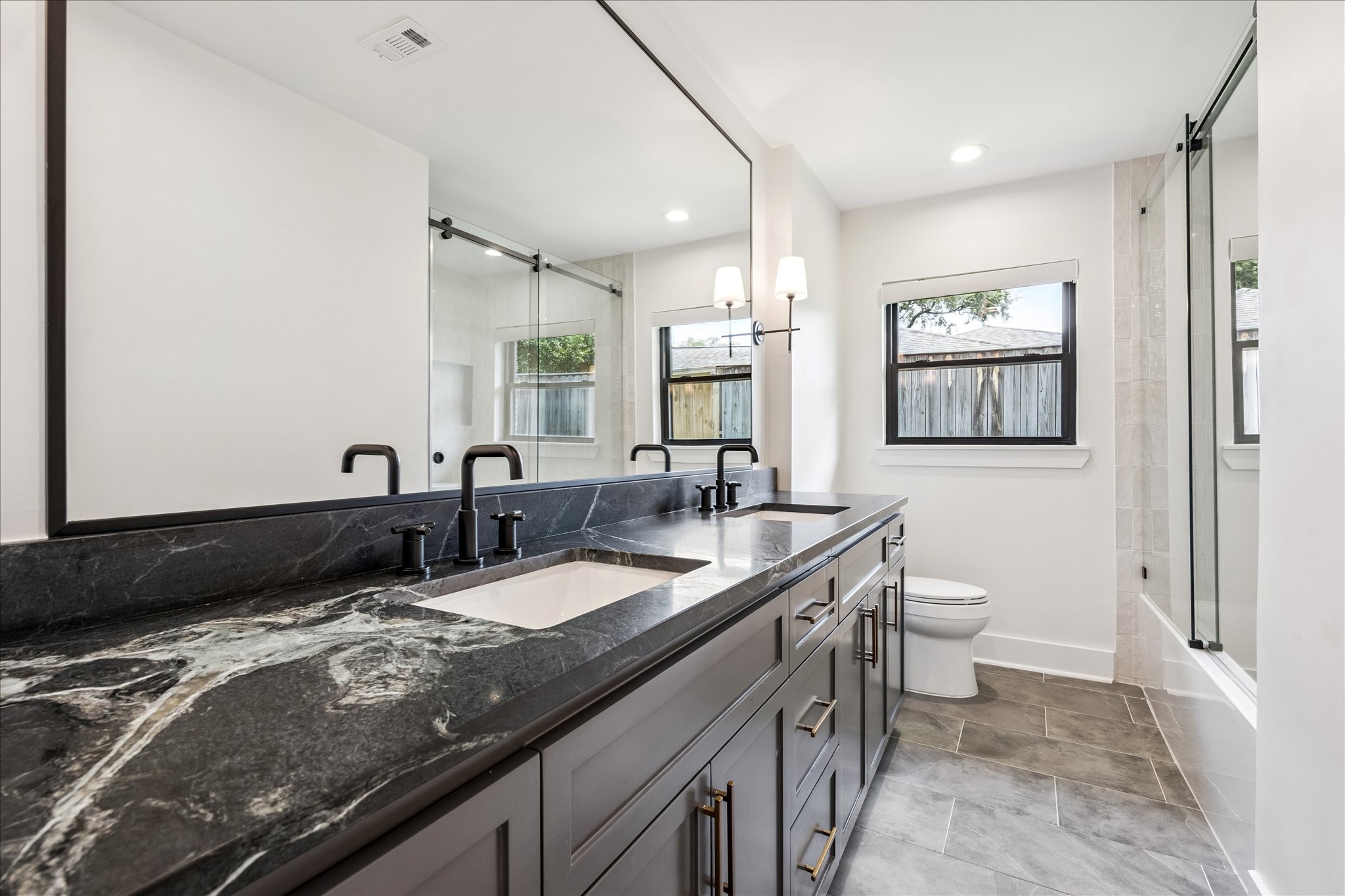 4719 Ivanhoe Street, Houston, TX 77027