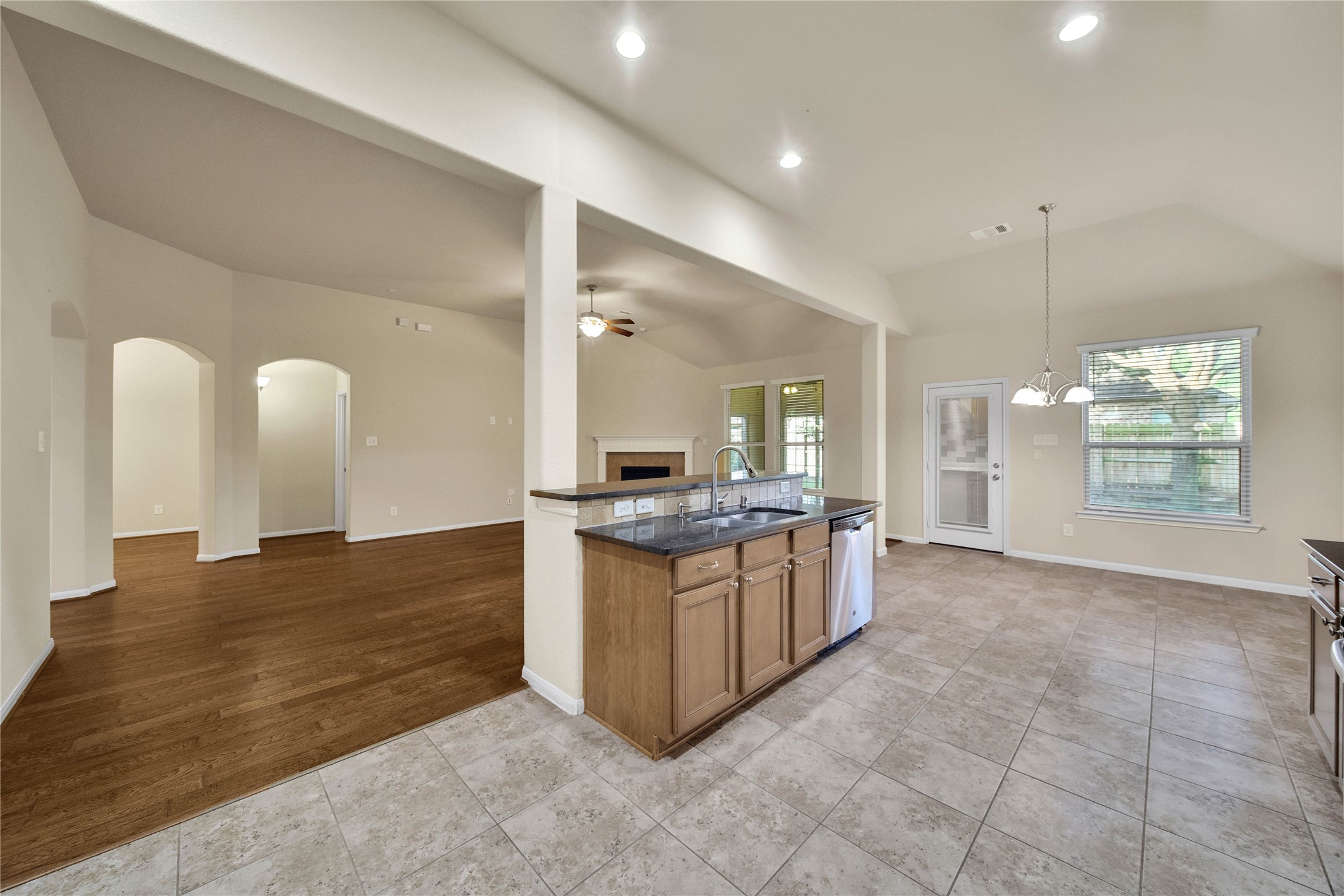 25208 Forest Ledge Drive, Porter, TX 77365
