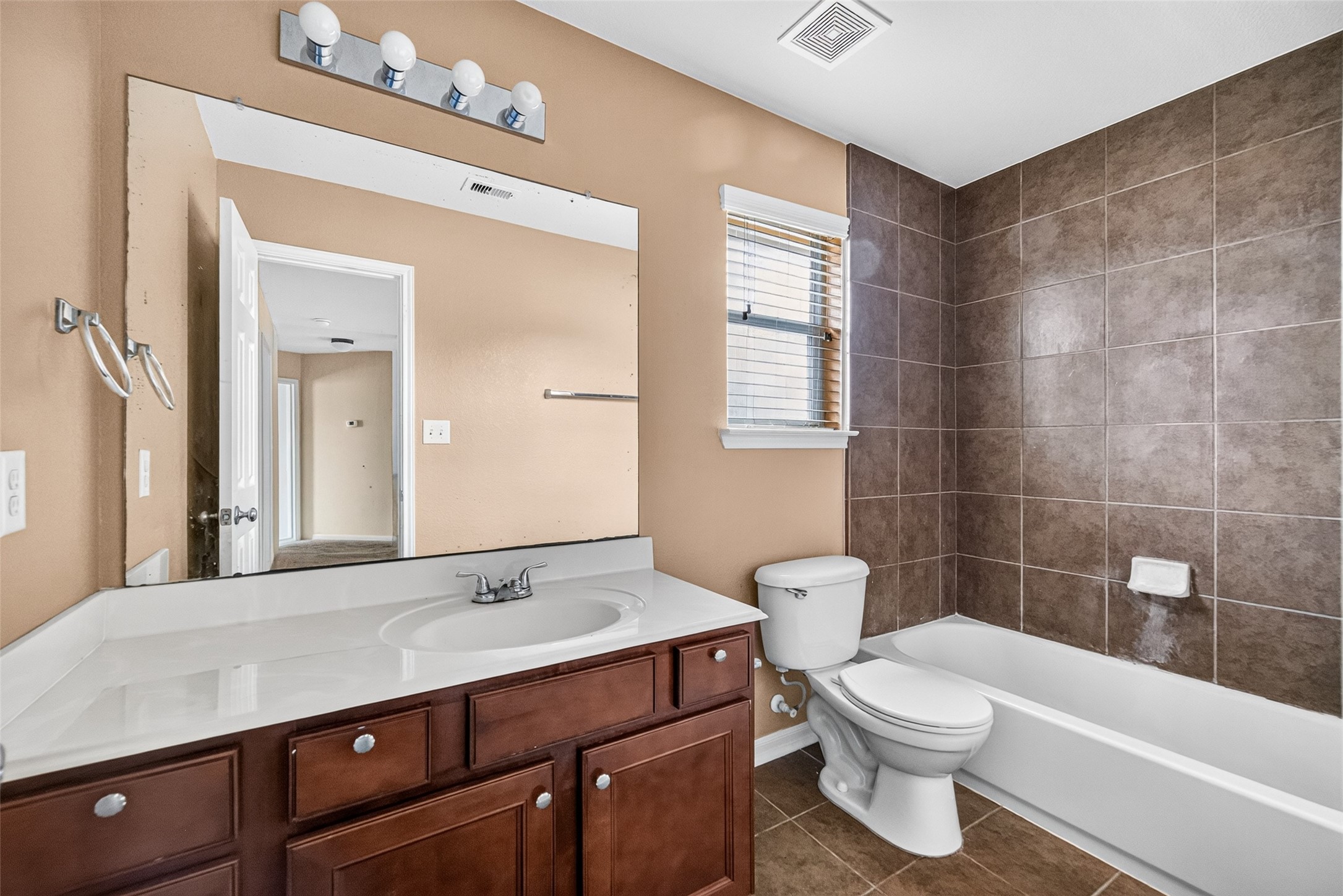 3408 Old Holly Drive, Pearland, TX 77584