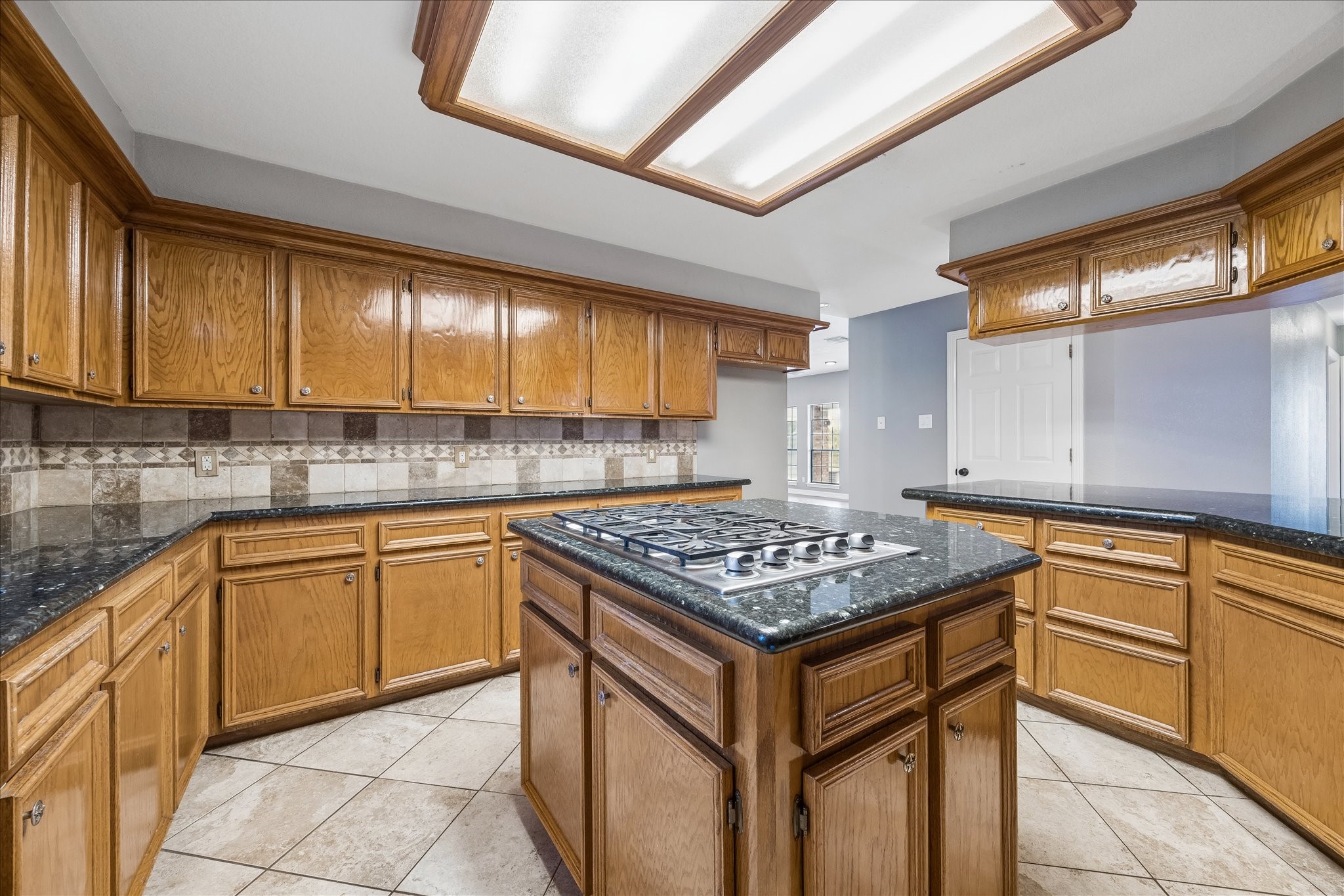9102 N Humble Camp Road, Dickinson, TX 77539