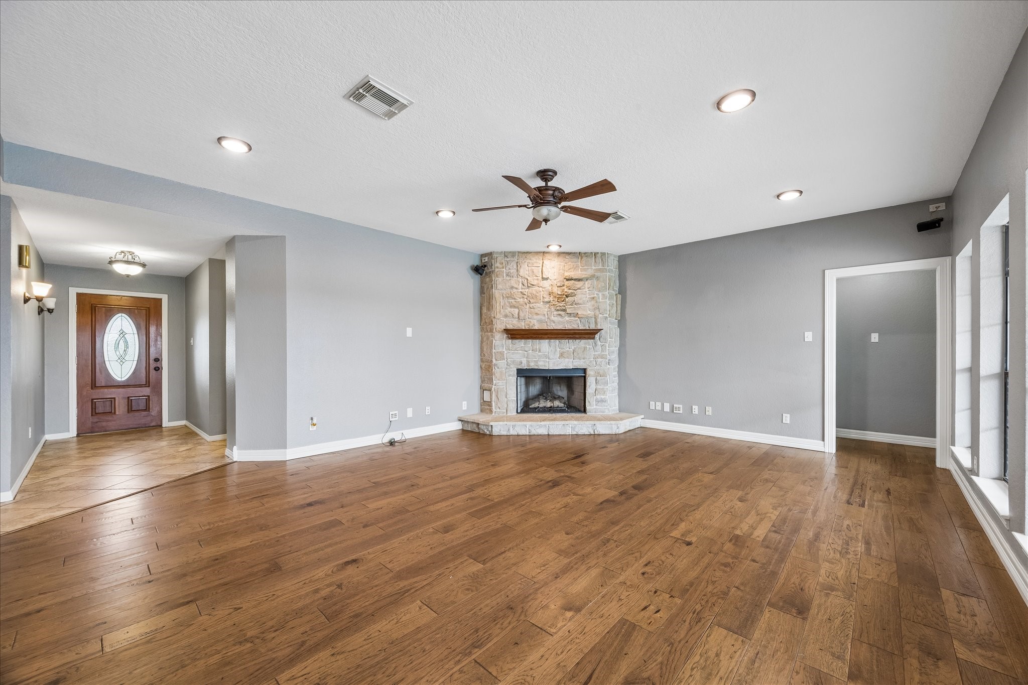 9102 N Humble Camp Road, Dickinson, TX 77539 9102 N Humble Camp Road, Dickinson, TX 77539