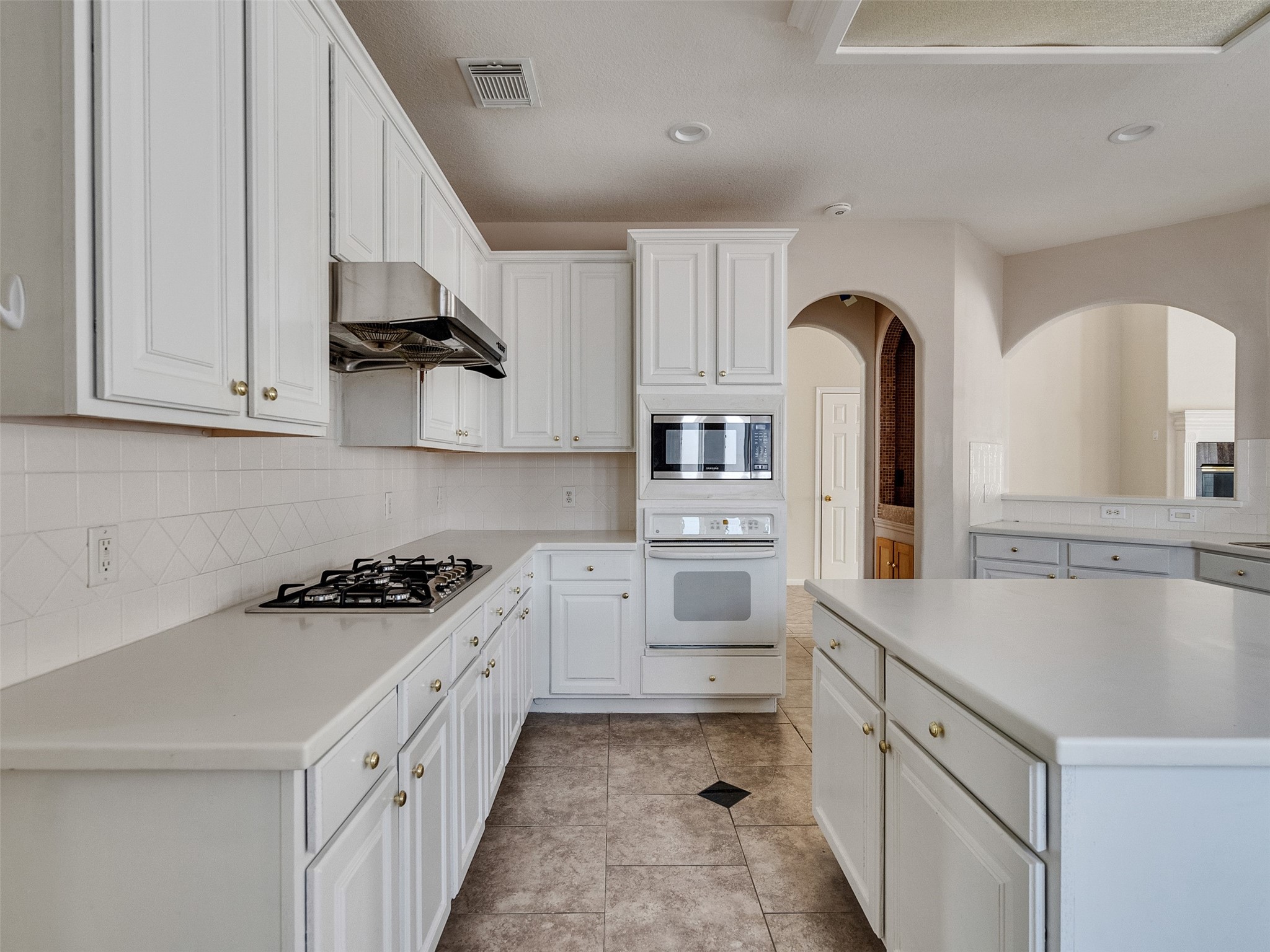 3902 Breaux Bridge Lane, Sugar Land, TX 77479