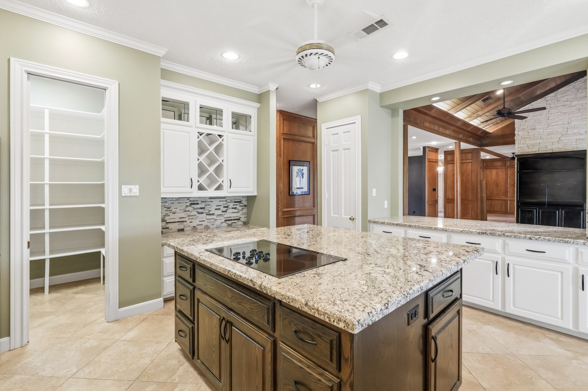 218 Bella Vista Drive, Richmond, TX 77406