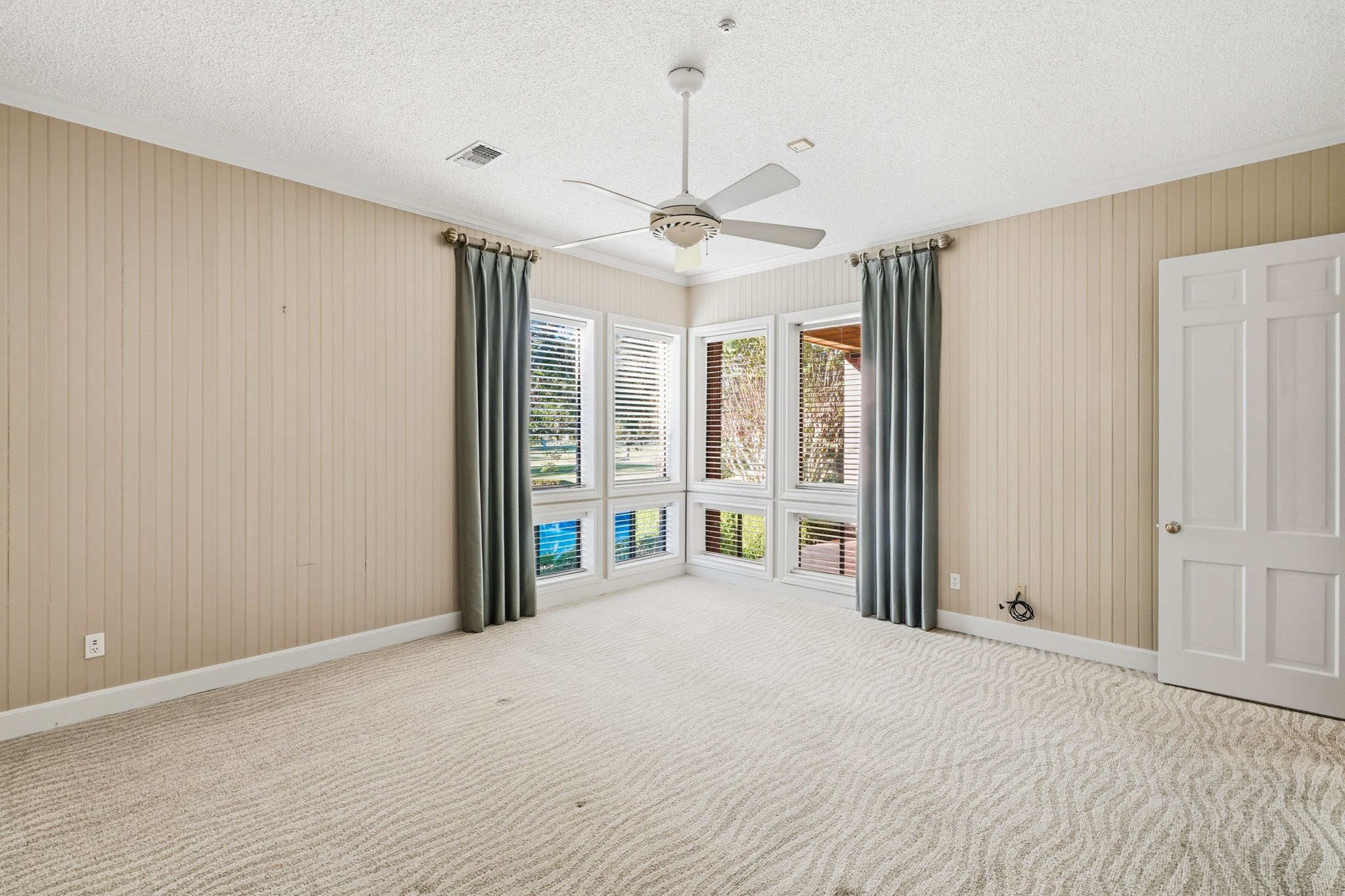 218 Bella Vista Drive, Richmond, TX 77406
