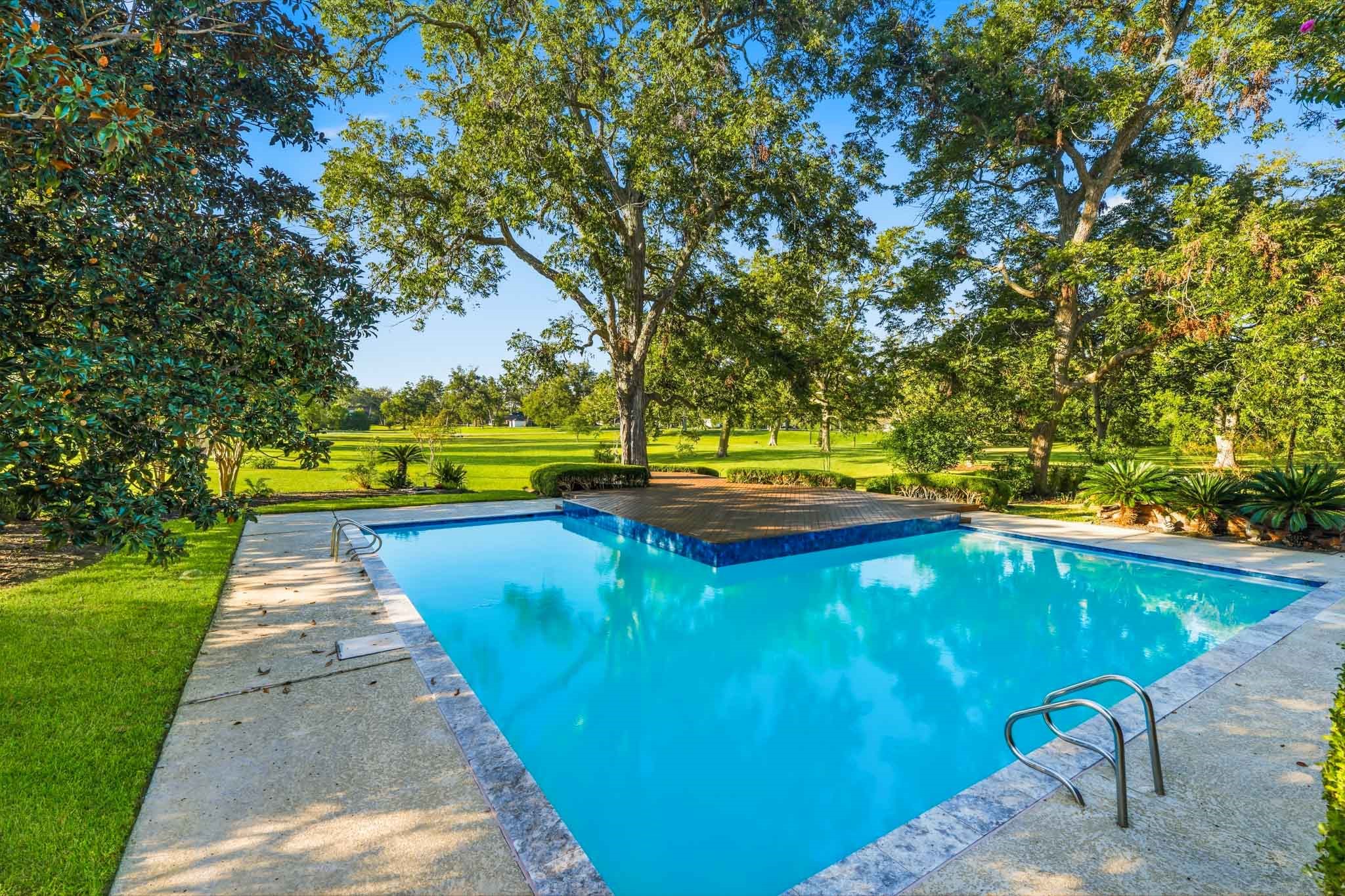 218 Bella Vista Drive, Richmond, TX 77406