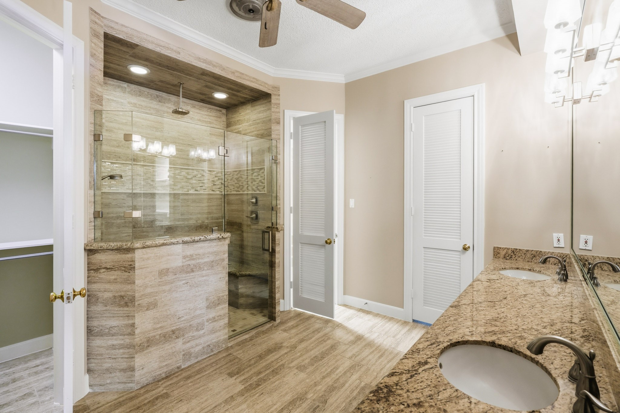 218 Bella Vista Drive, Richmond, TX 77406