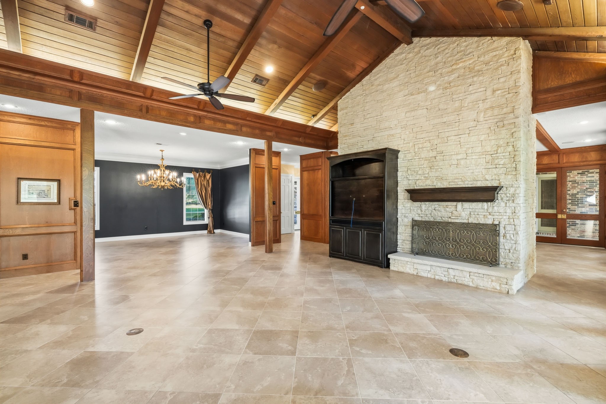 218 Bella Vista Drive, Richmond, TX 77406