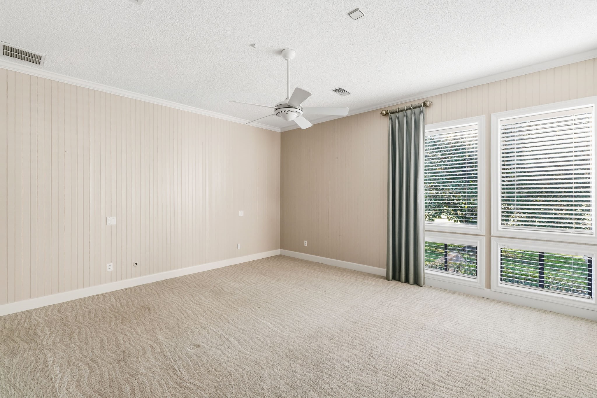 218 Bella Vista Drive, Richmond, TX 77406