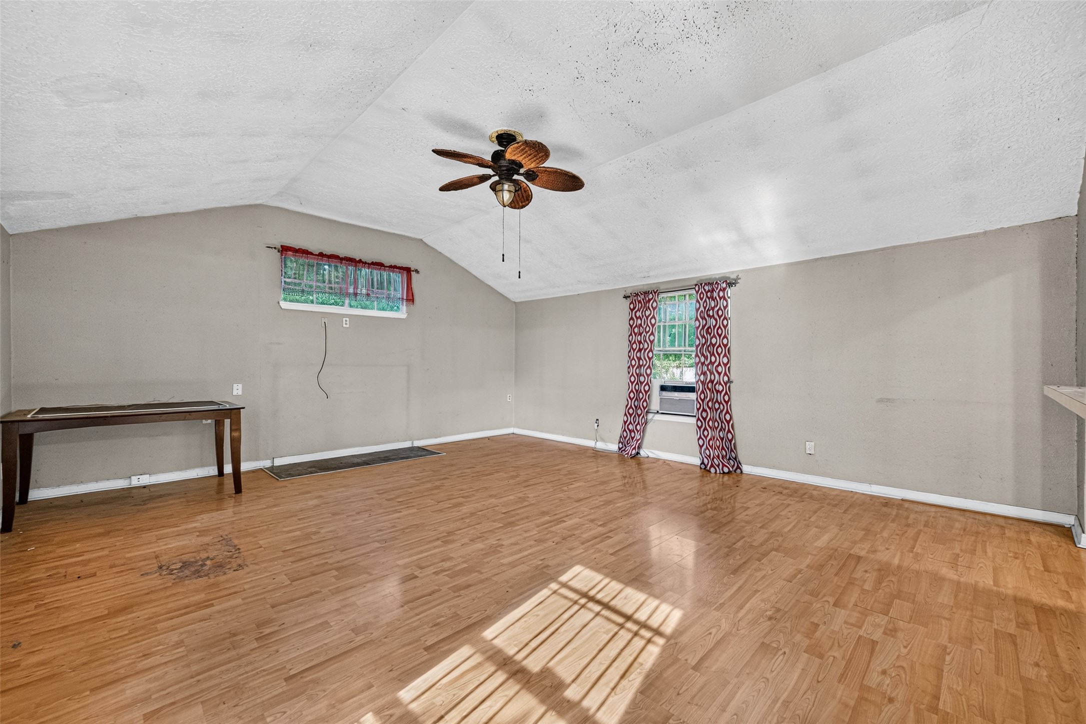 5130 Live Oak Street, Houston, TX 77004
