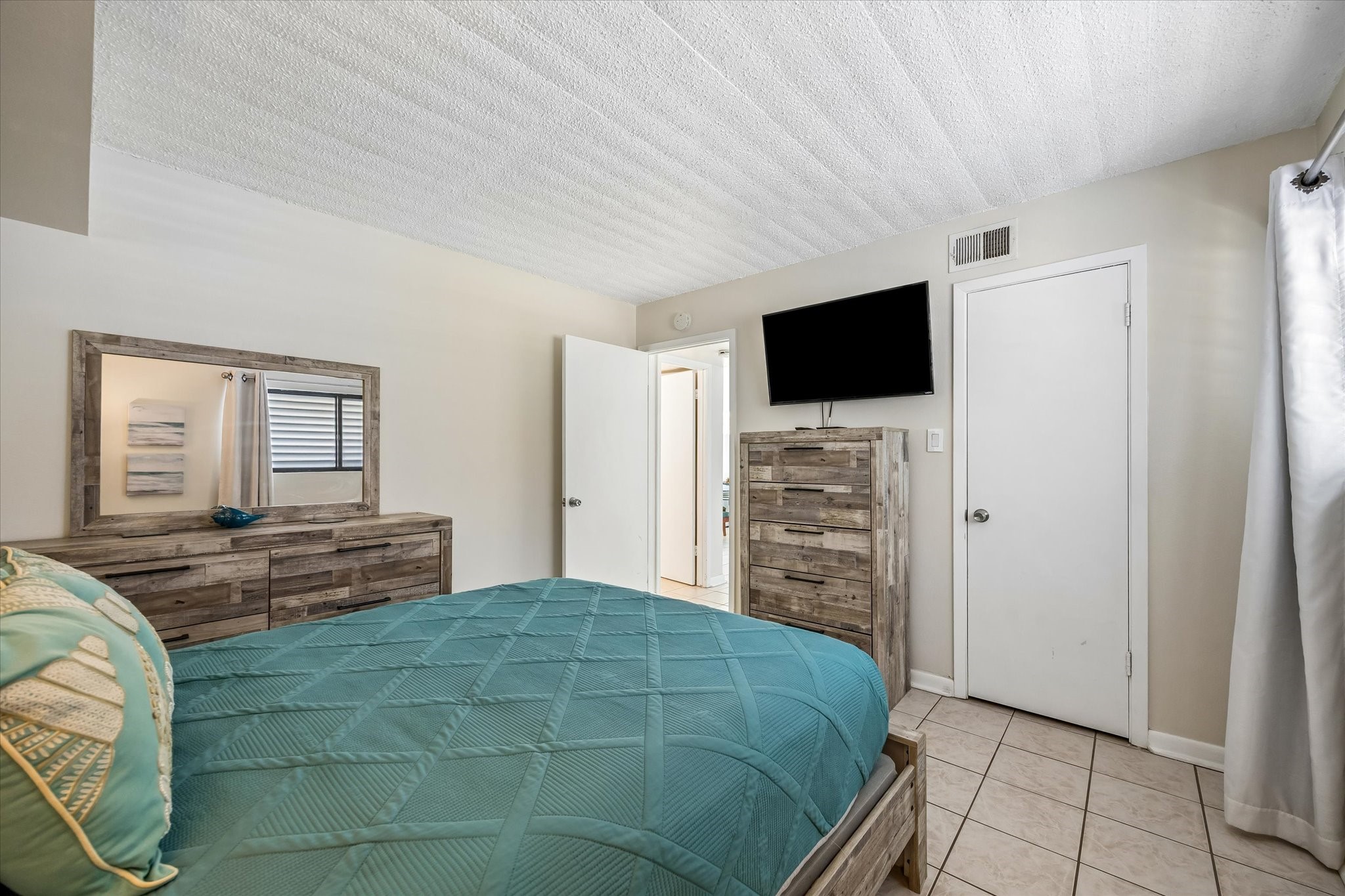 7310 Seawall Boulevard, #402, Galveston, TX 77551