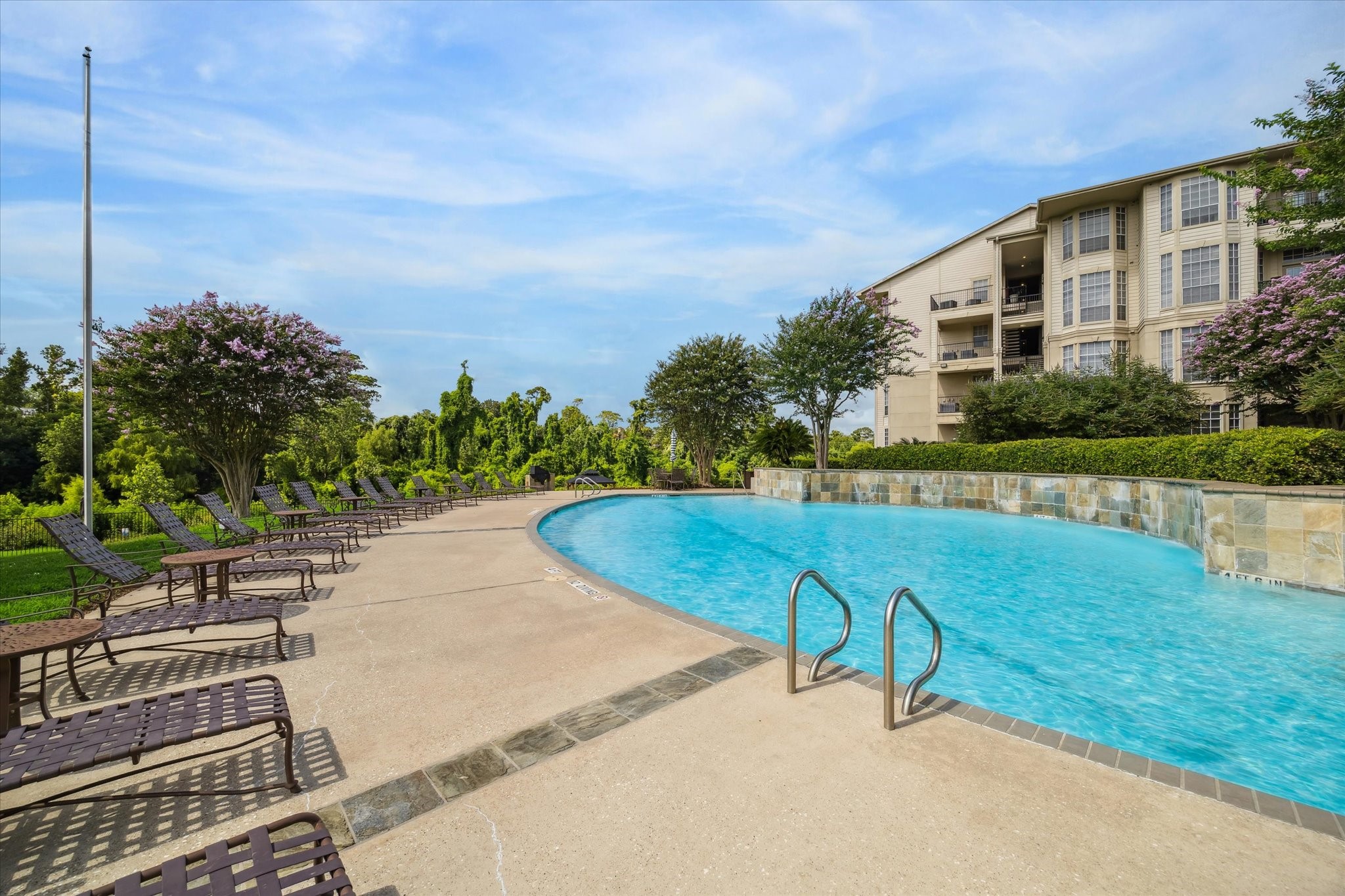 Another view of the pool.