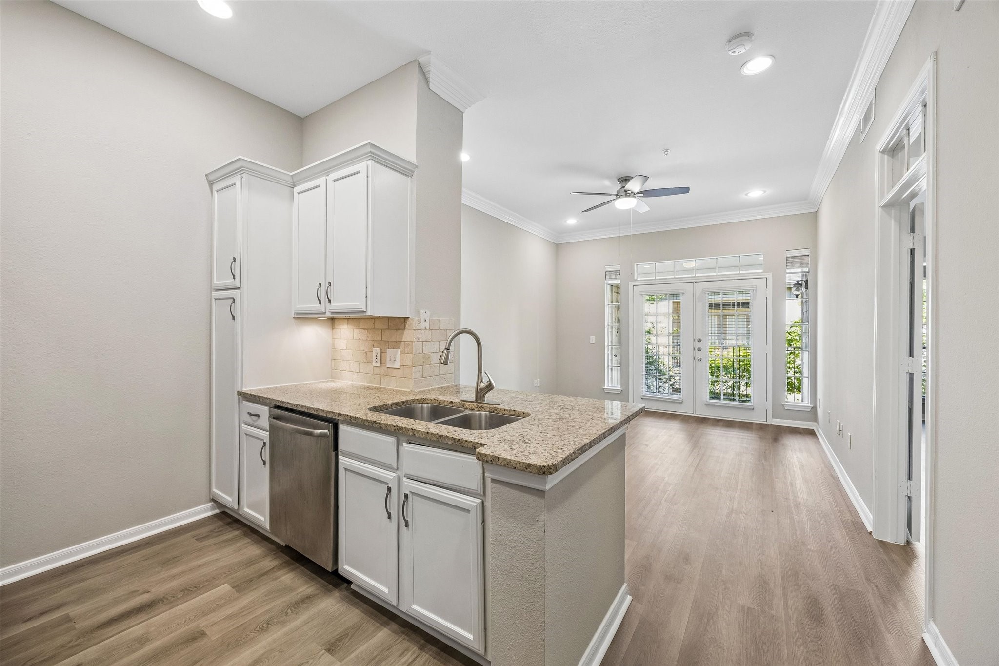 1 bed/ 1 bath located on the 1st floor. 1 bed/ 1 bath located on the 1st floor.