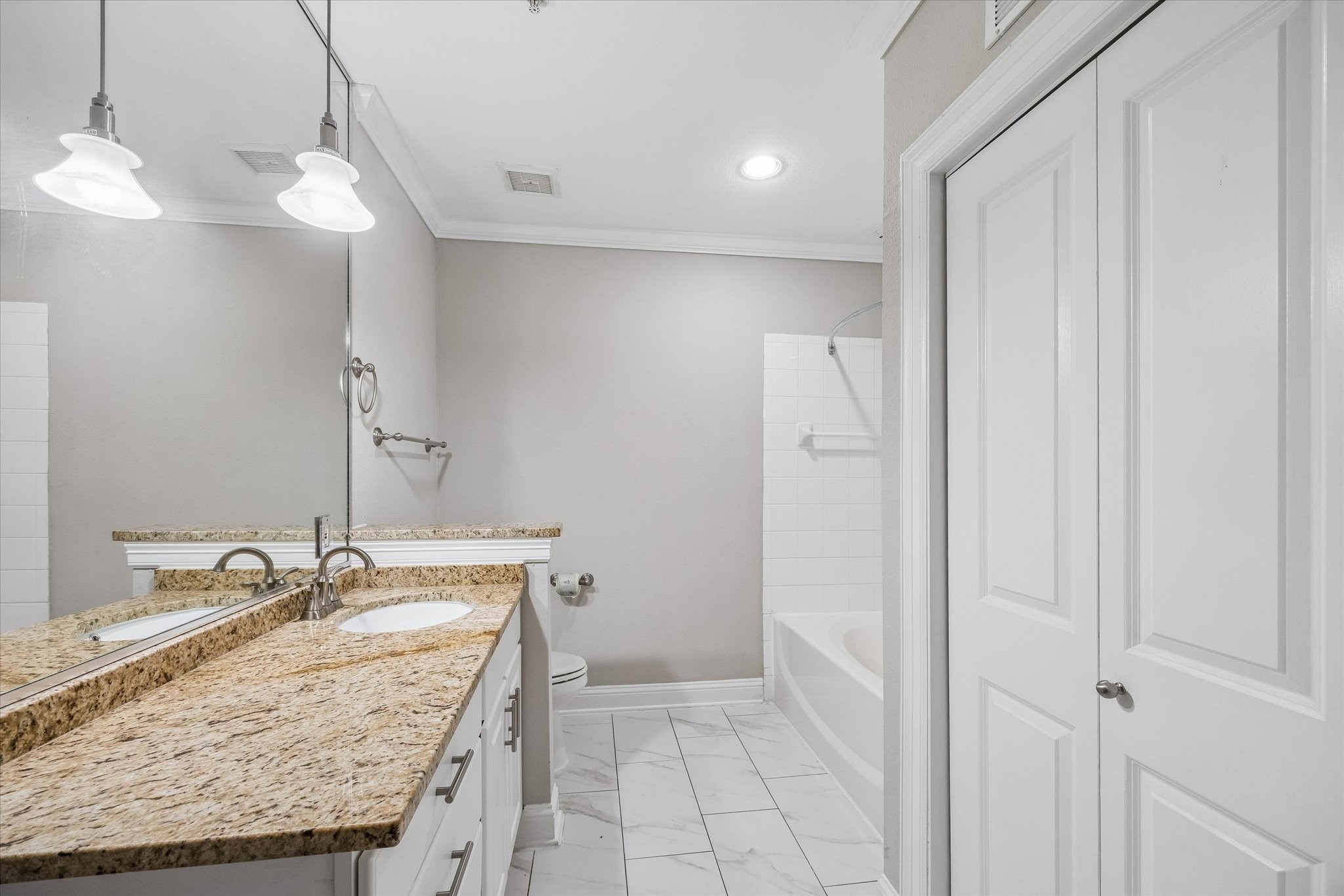 Spacious bathroom.
