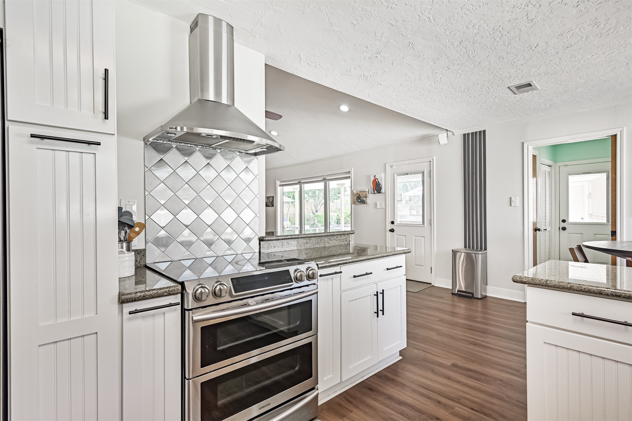 7 Park Lane, Galveston, TX 77551