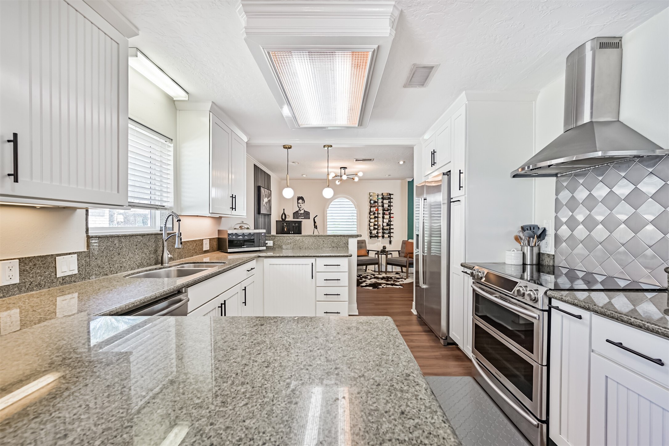 7 Park Lane, Galveston, TX 77551
