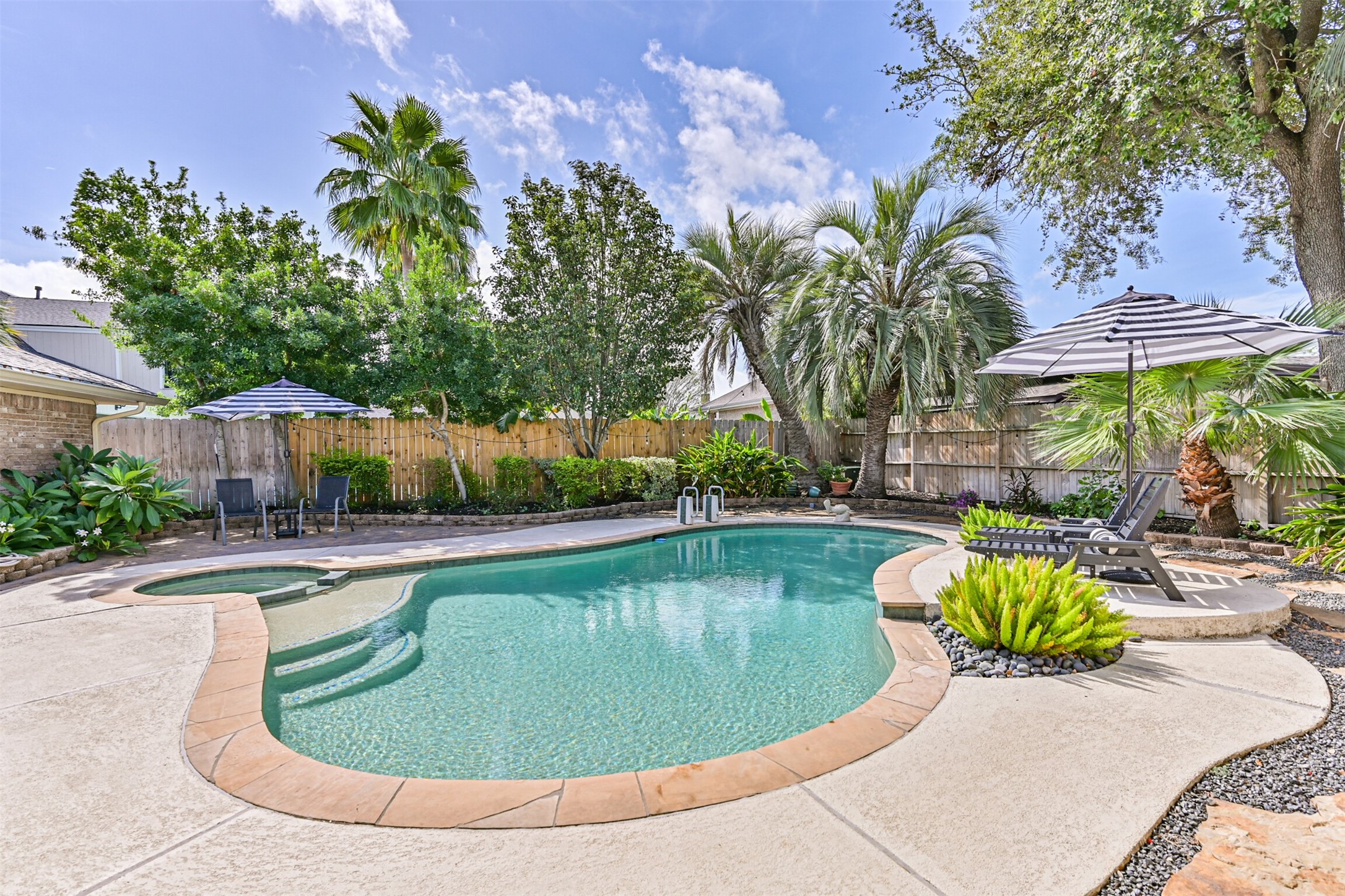 7 Park Lane, Galveston, TX 77551