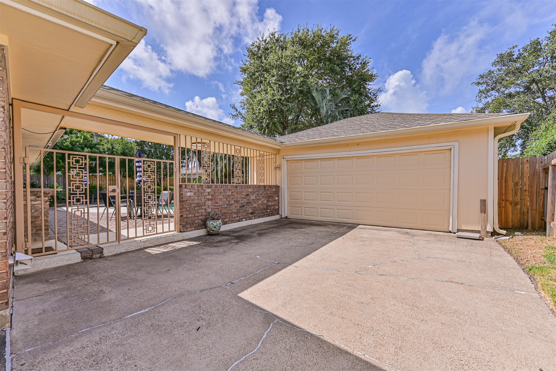 7 Park Lane, Galveston, TX 77551