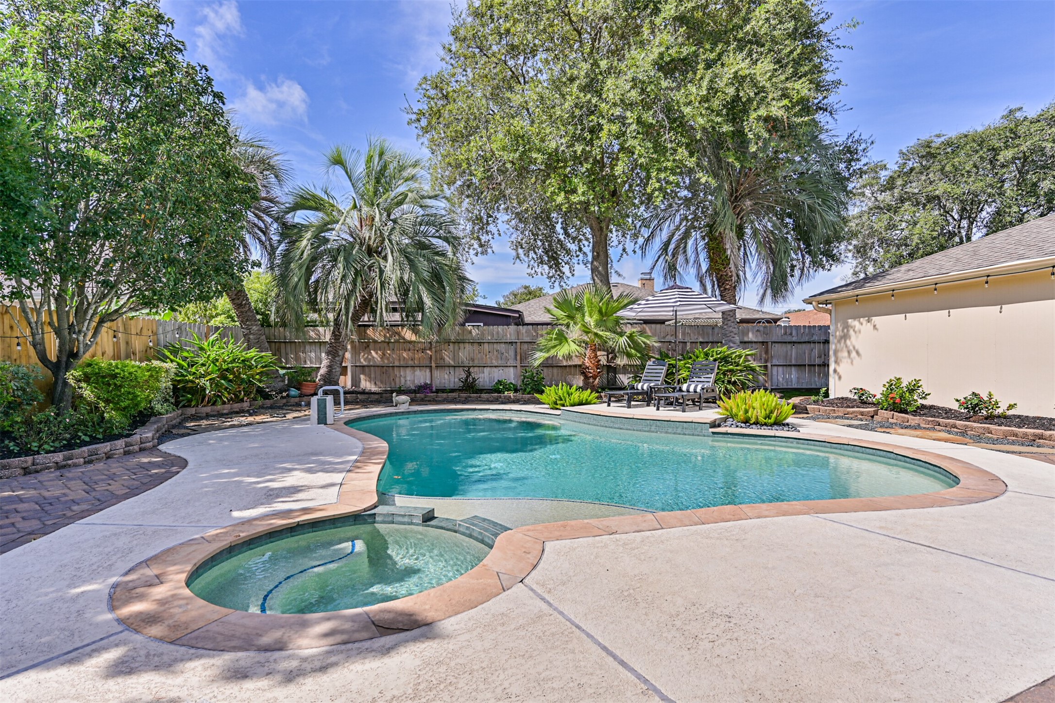 7 Park Lane, Galveston, TX 77551