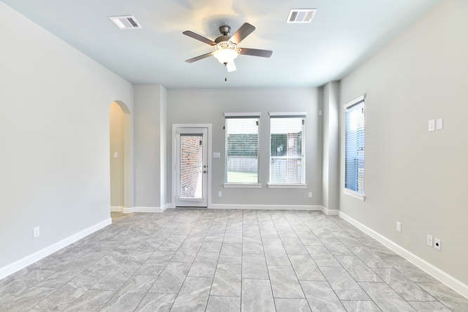 Photo does not represent actual home options and selection. Ask Sales consultant for specific selections.