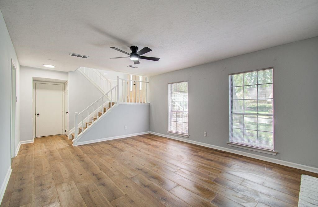 16527 Quail Dale Drive, Houston, TX 77489