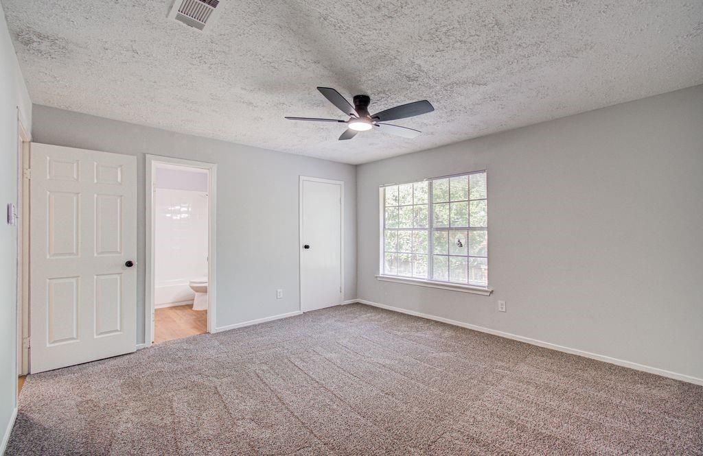 16527 Quail Dale Drive, Houston, TX 77489