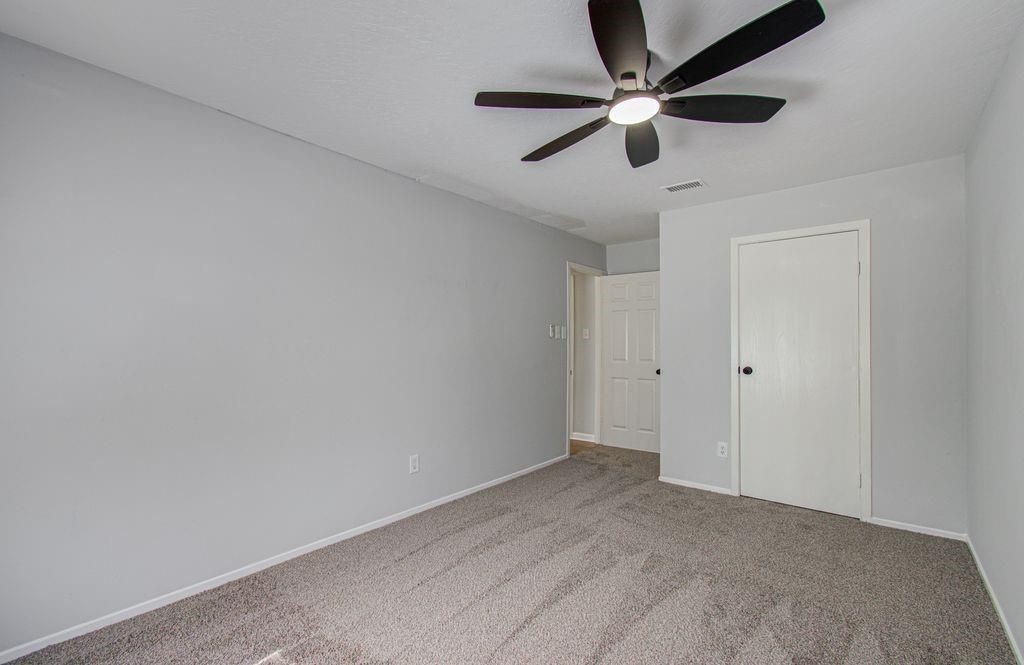 16527 Quail Dale Drive, Houston, TX 77489
