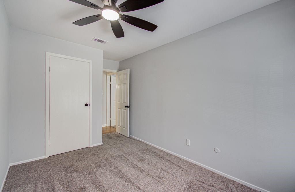 16527 Quail Dale Drive, Houston, TX 77489