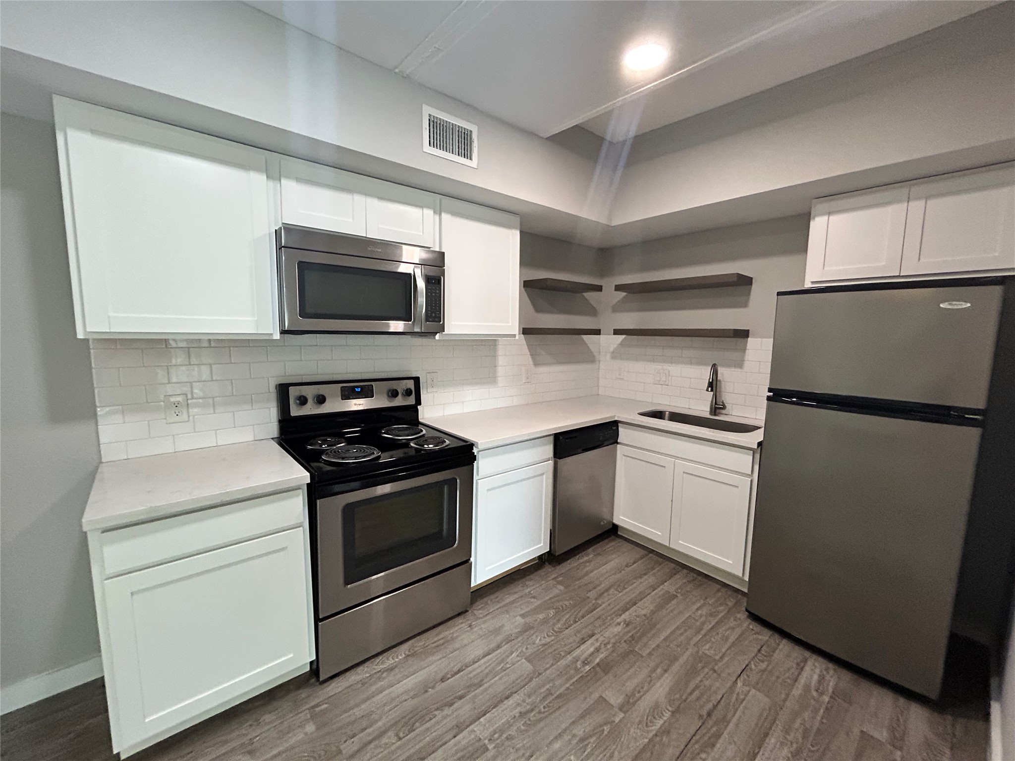 219 Marshall Street, #202, Houston, TX 77006