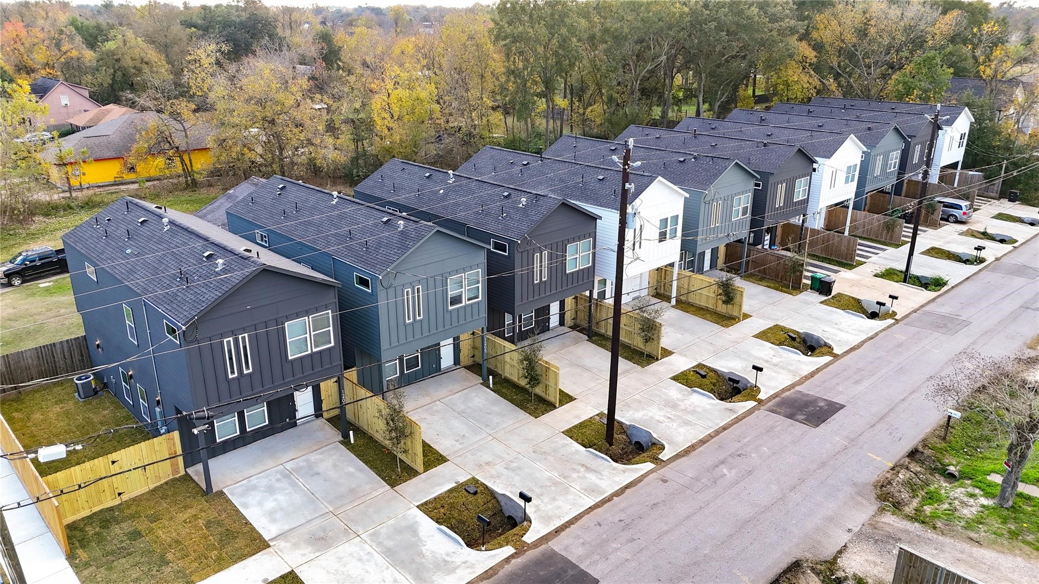 1203 Dewalt Street, Houston, TX 77088 1203 Dewalt Street, Houston, TX 77088