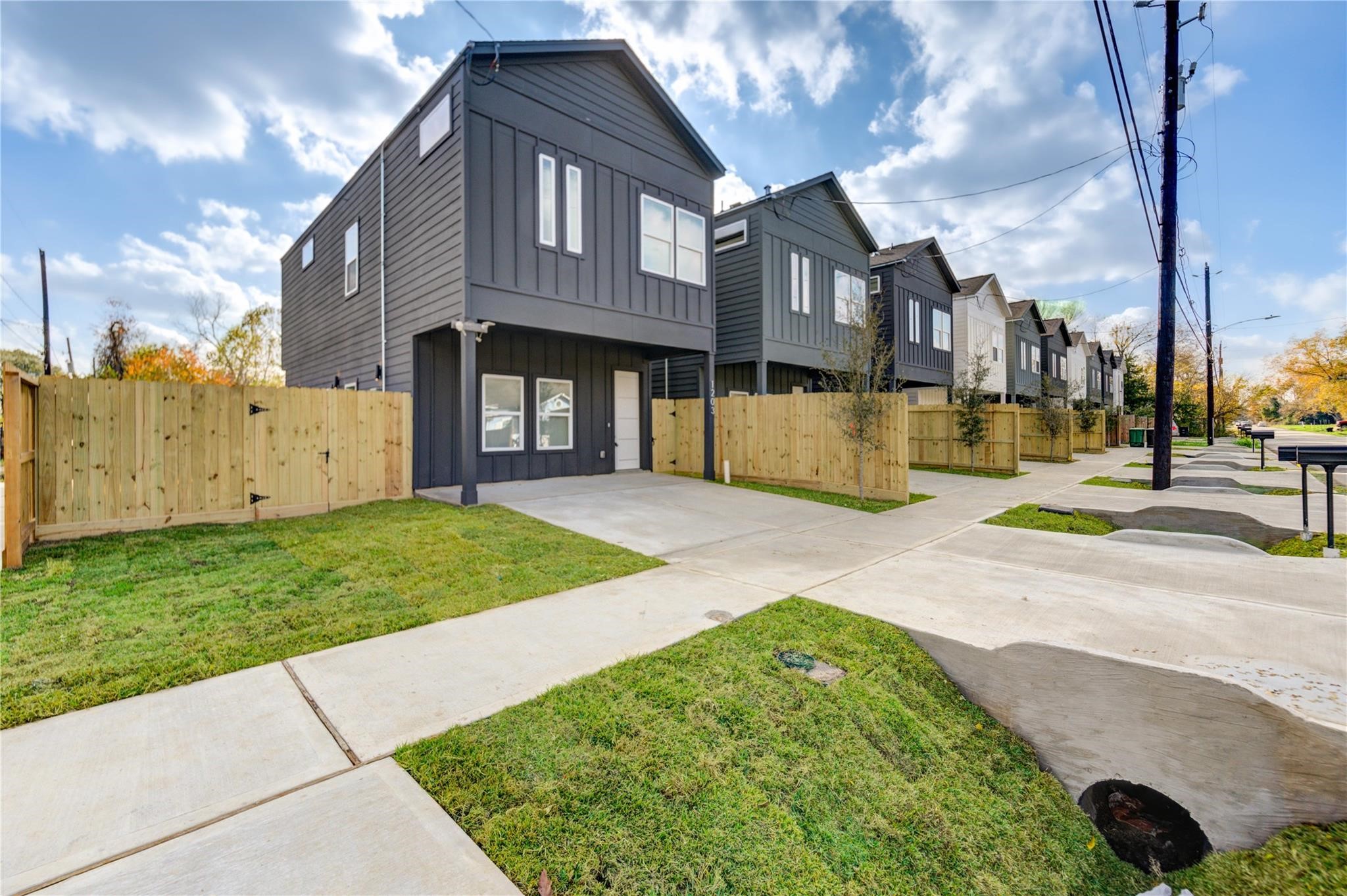 1203 Dewalt Street, Houston, TX 77088 1203 Dewalt Street, Houston, TX 77088