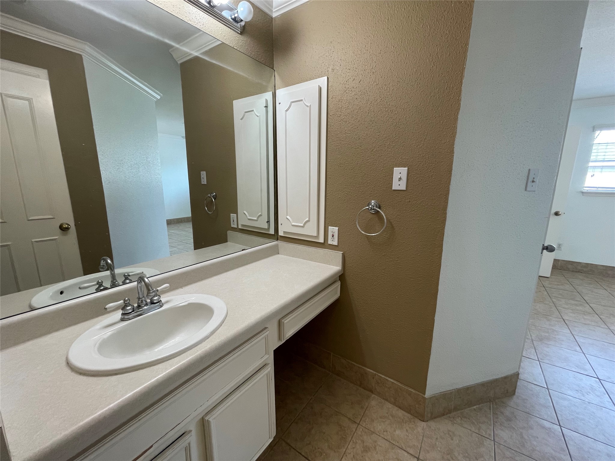 1908 Augusta Drive, #4, Houston, TX 77057