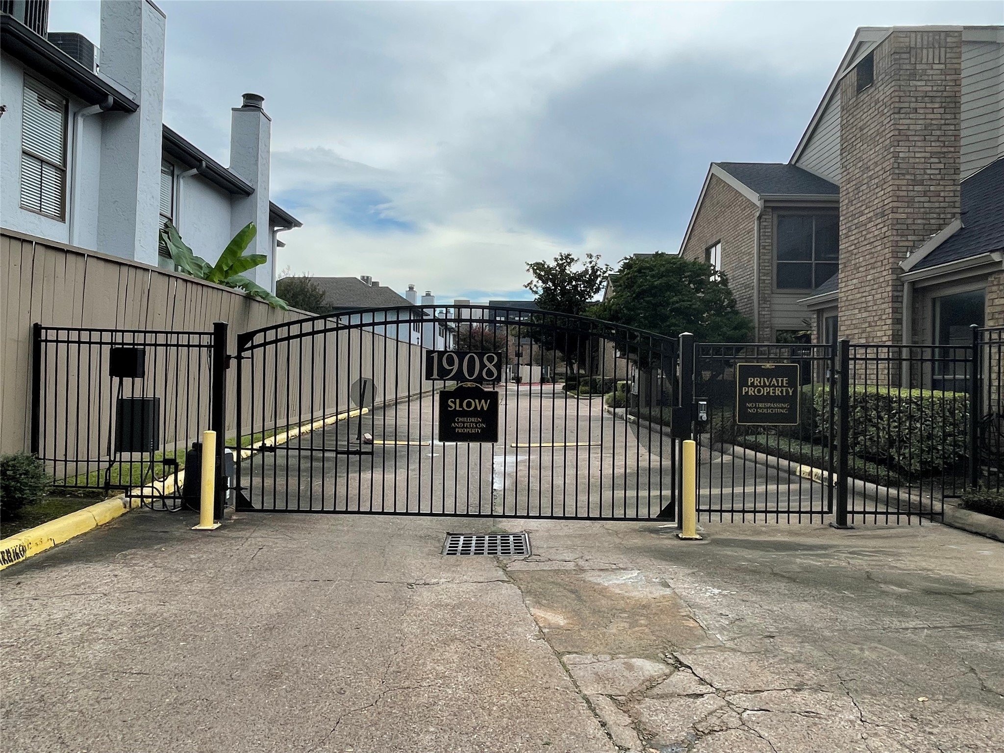1908 Augusta Drive, #4, Houston, TX 77057