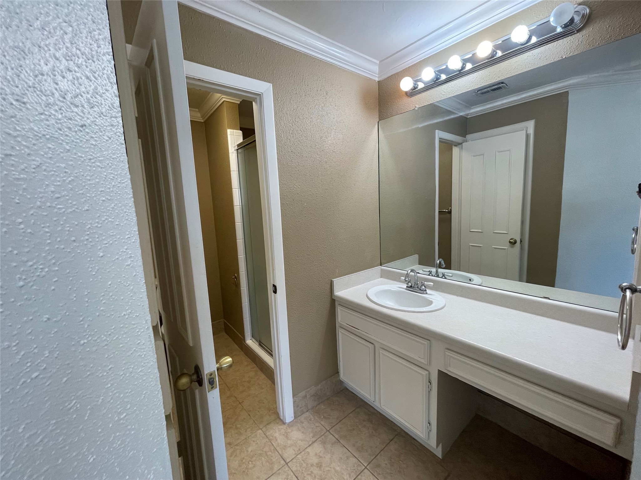 1908 Augusta Drive, #4, Houston, TX 77057