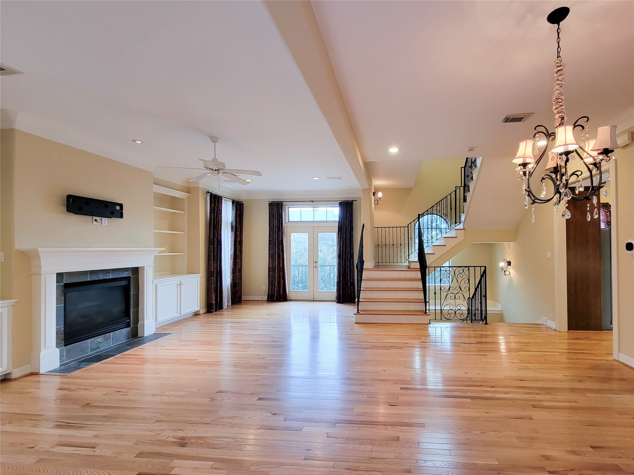 1742 Michigan Street, #F, Houston, TX 77006