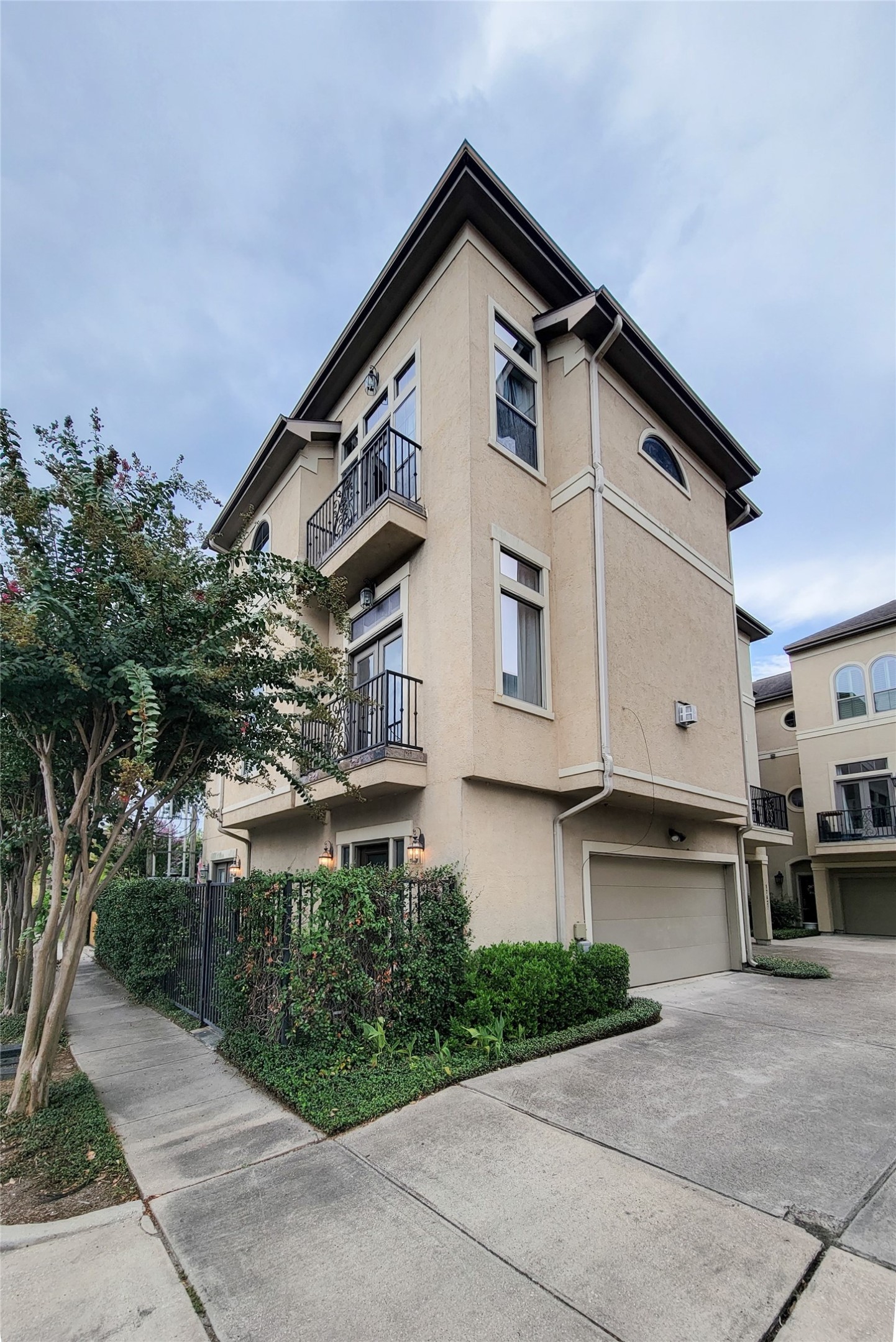 1742 Michigan Street, #F, Houston, TX 77006